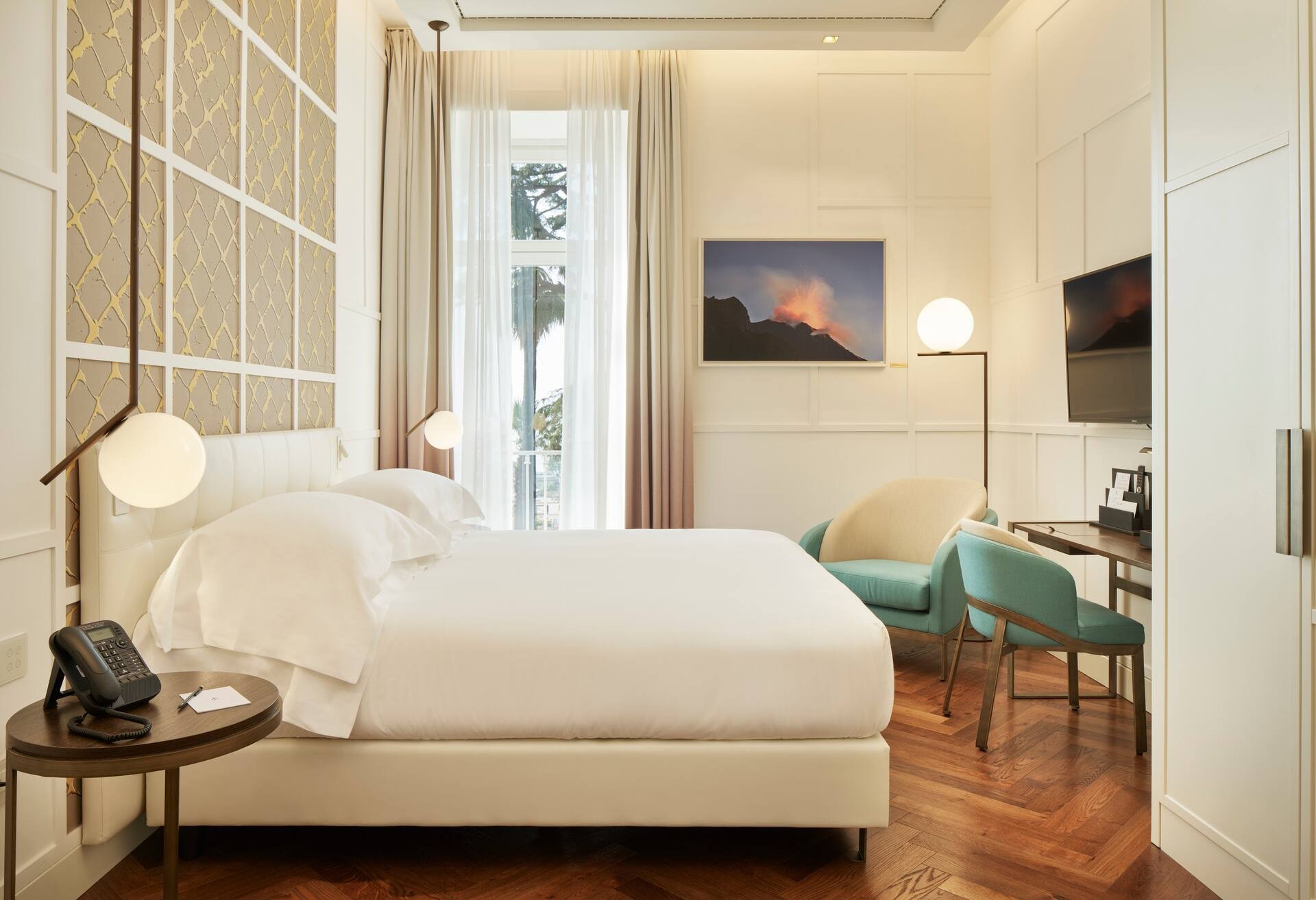King Accessible Room