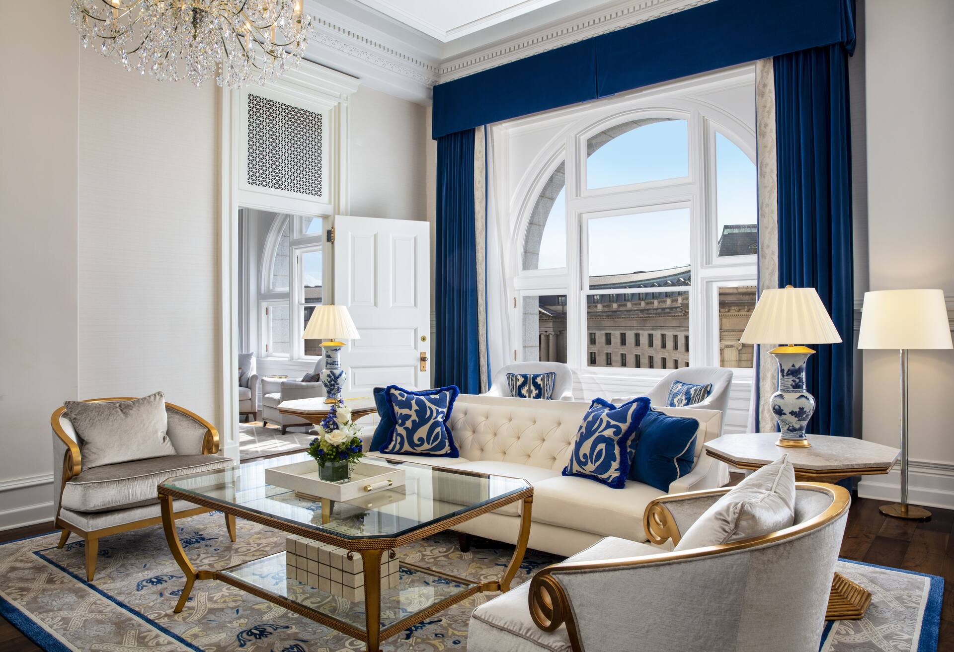 Franklin One Bedroom Suite thumbnail 6