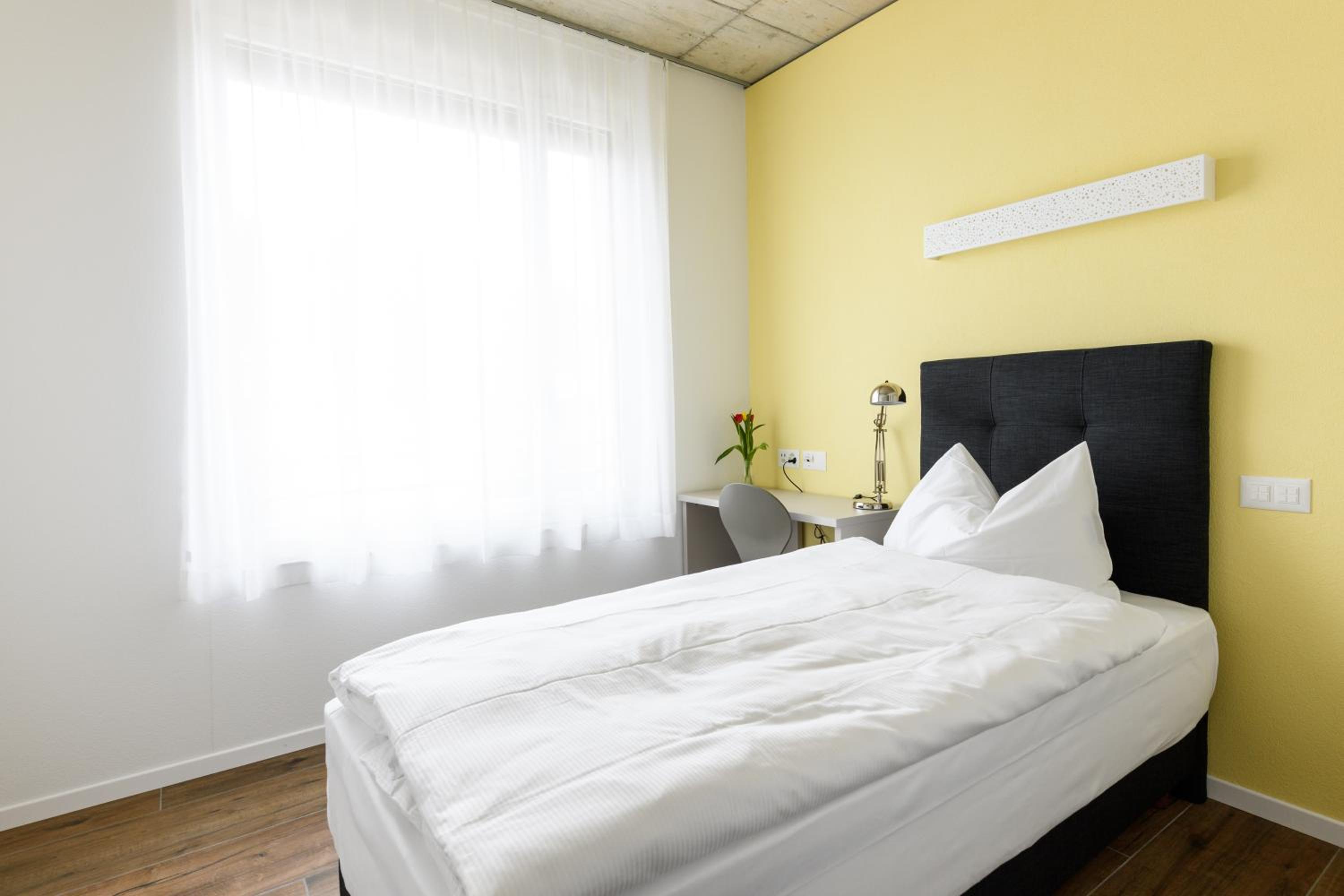 Single Room With Private Bathroom photo 3