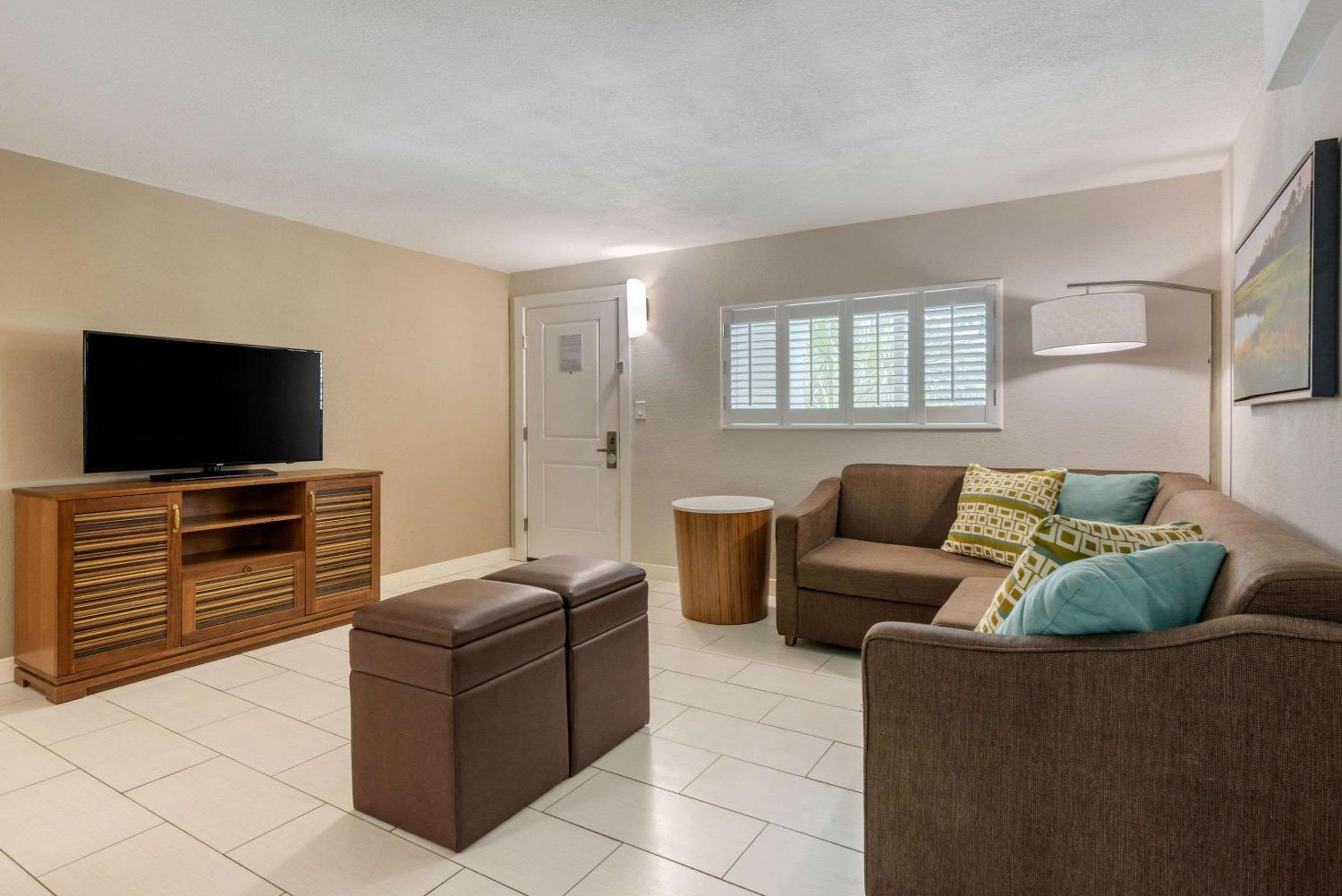 One Bedroom Double Suite - Photo 11