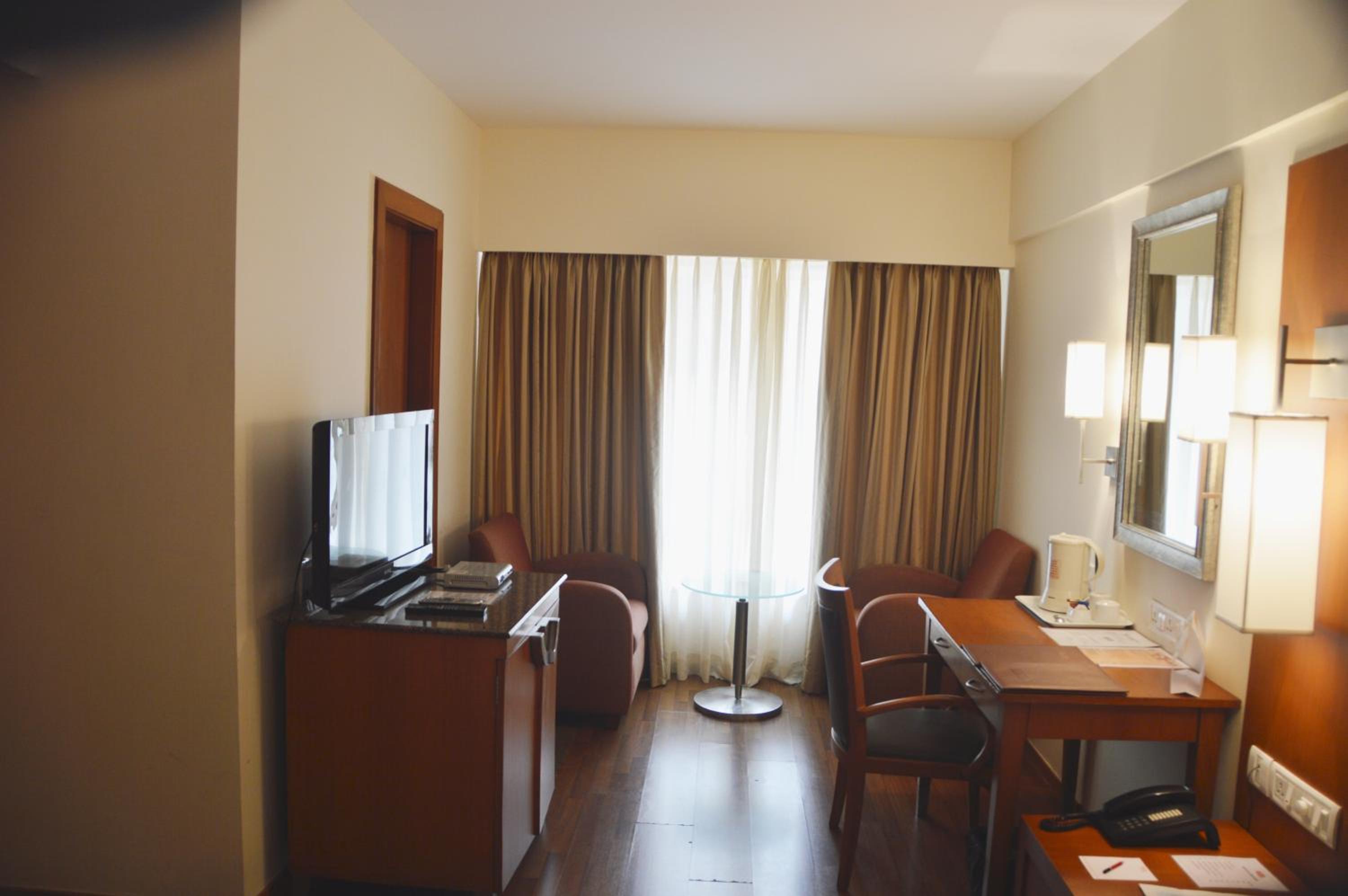 Deluxe Double or Twin Room - Photo 5