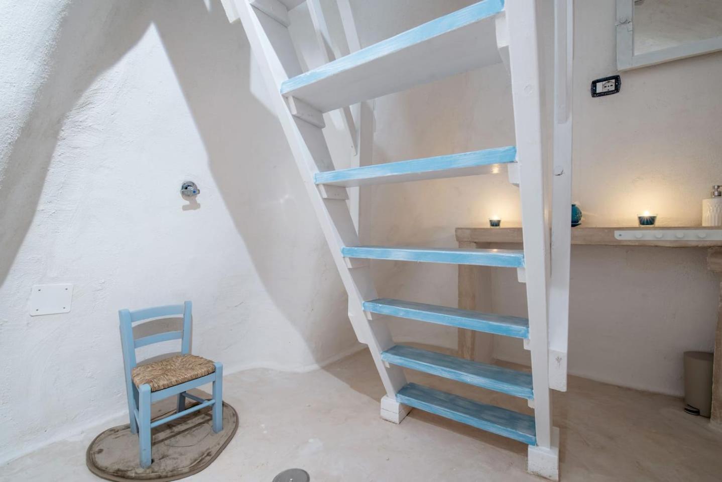 One-Bedroom House - Photo 13