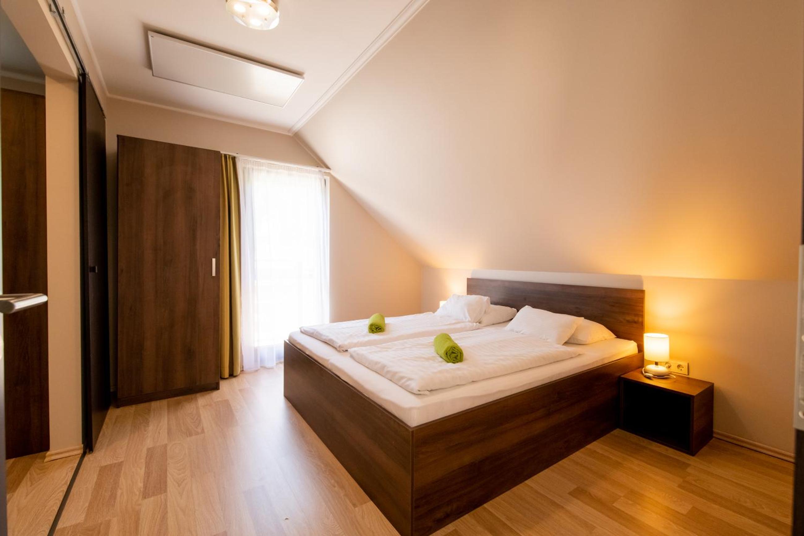 Apartment with Balcony photo 1