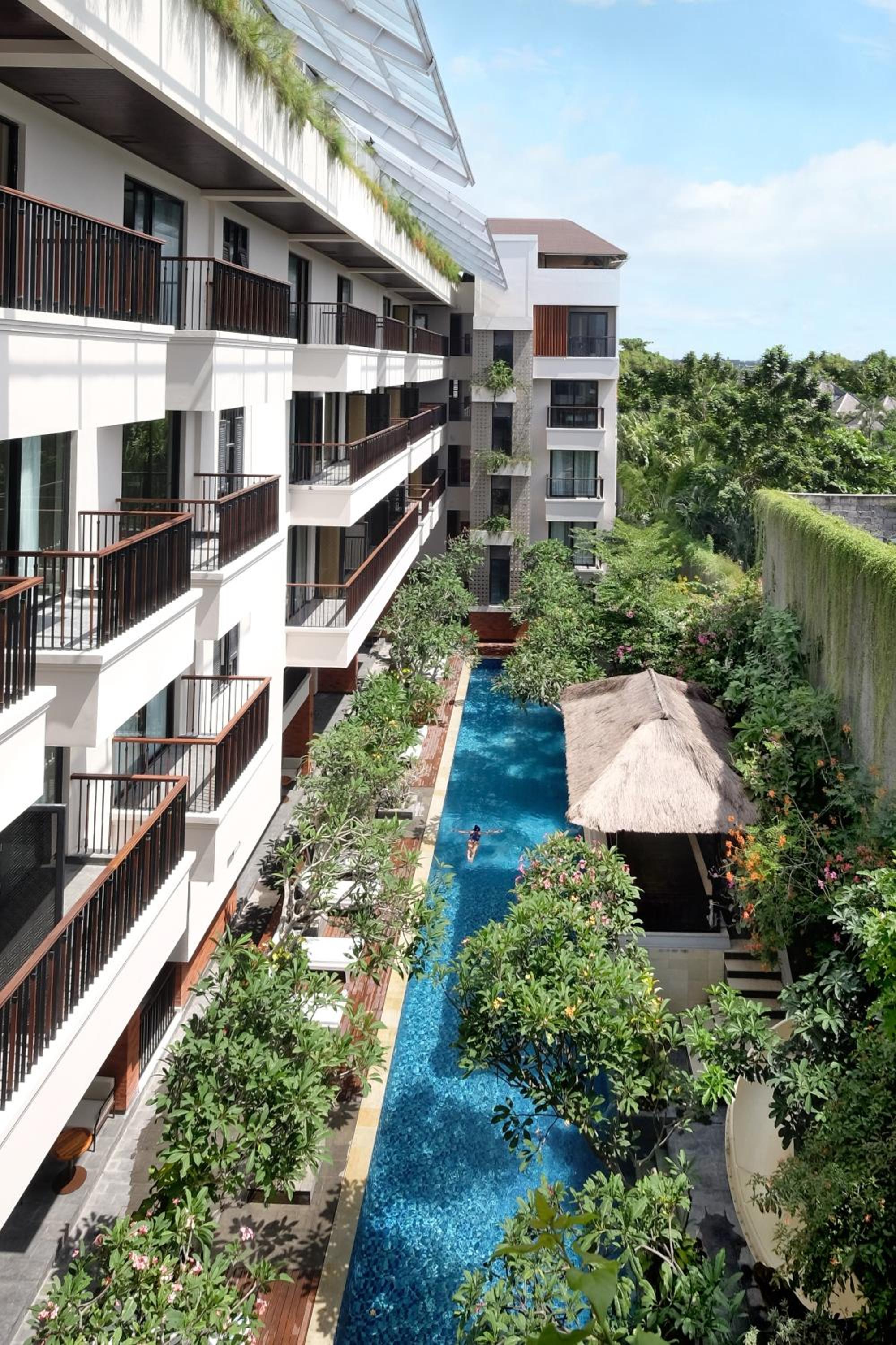 Deluxe Double or Twin Room with Balcony photo 2