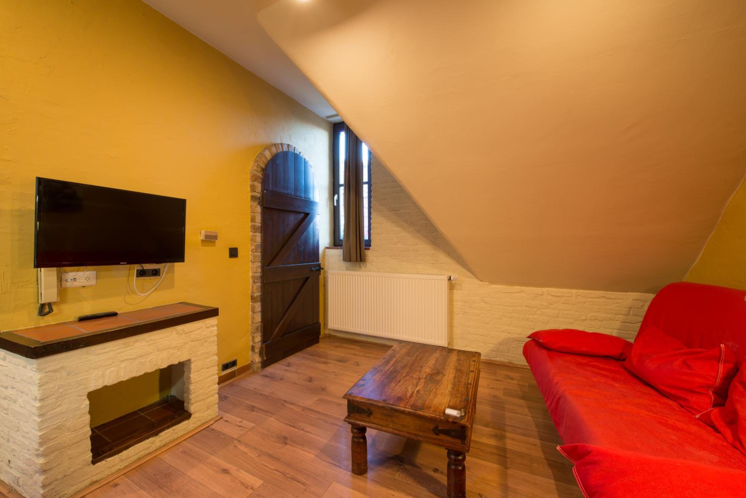 Deluxe Double Studio - Photo 11