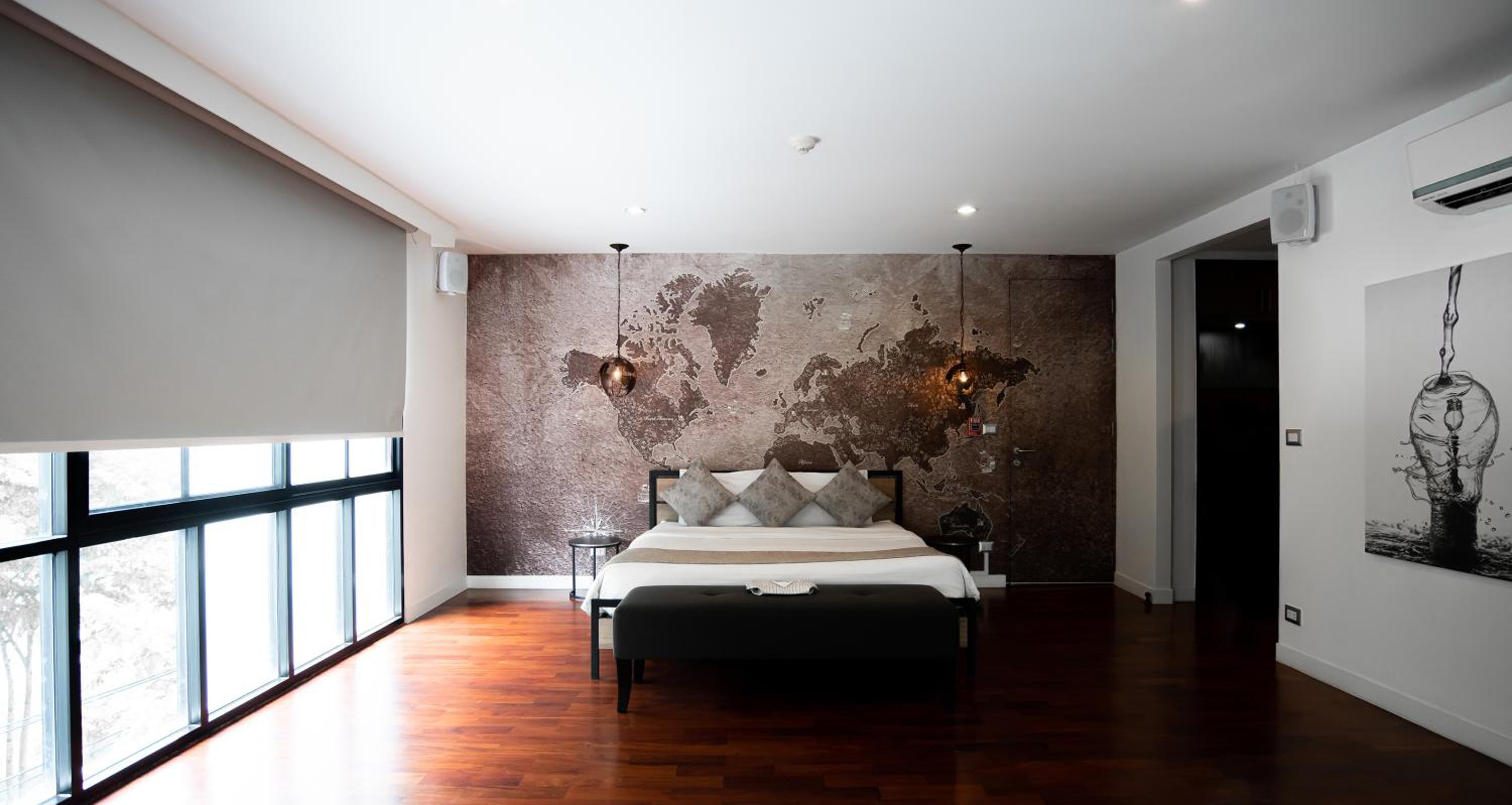 Premium Three Bedroom Duplex photo 3