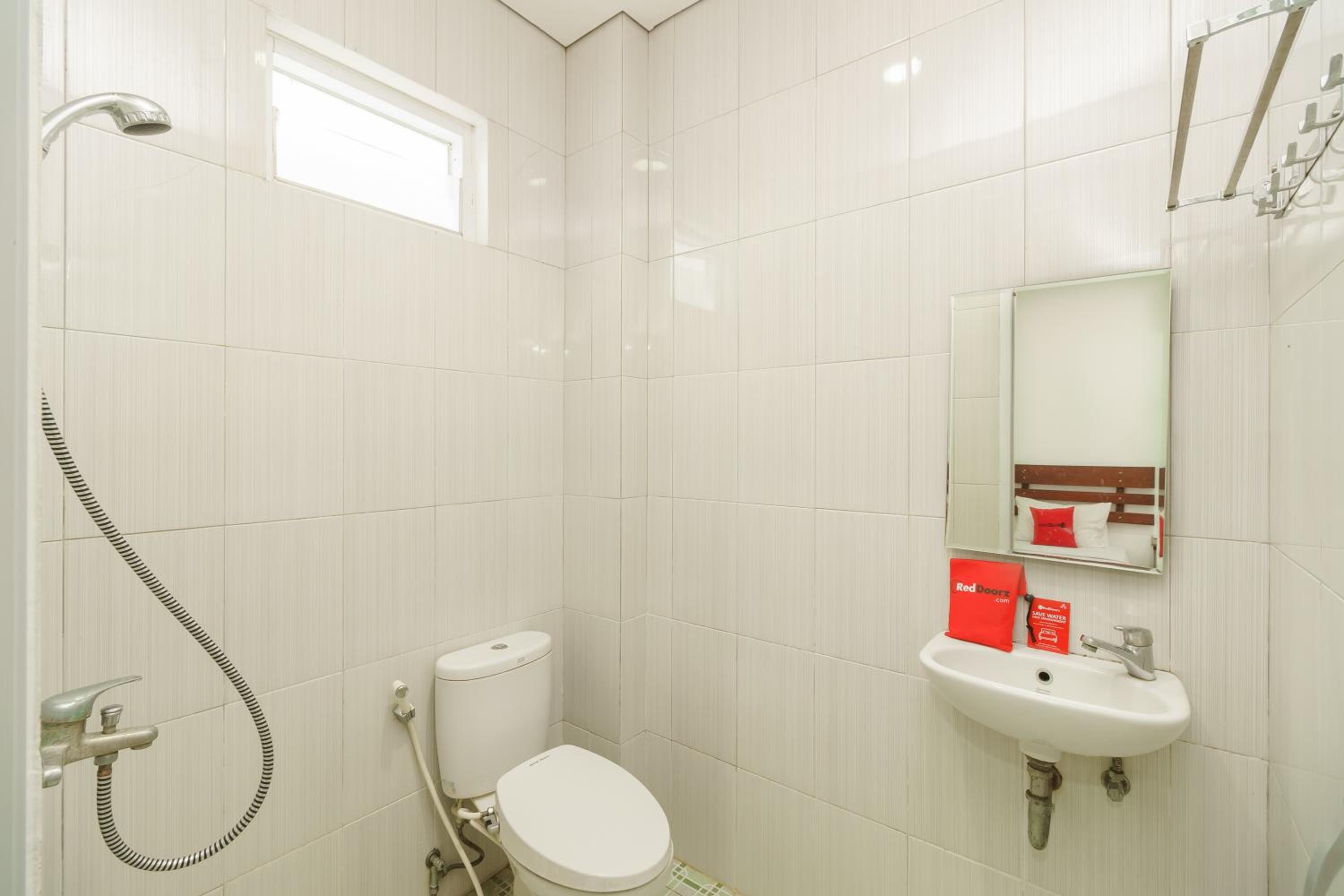 Double Room - Photo 9