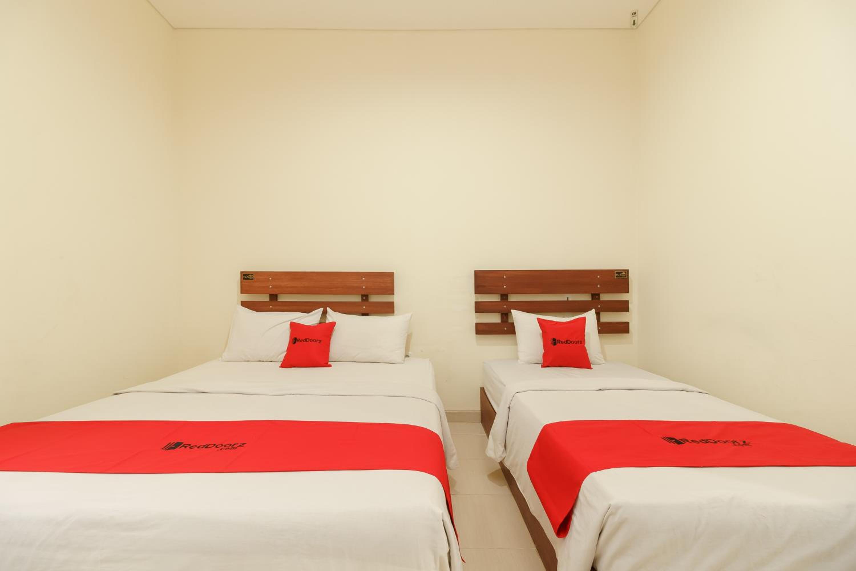 Twin Room - Photo 5