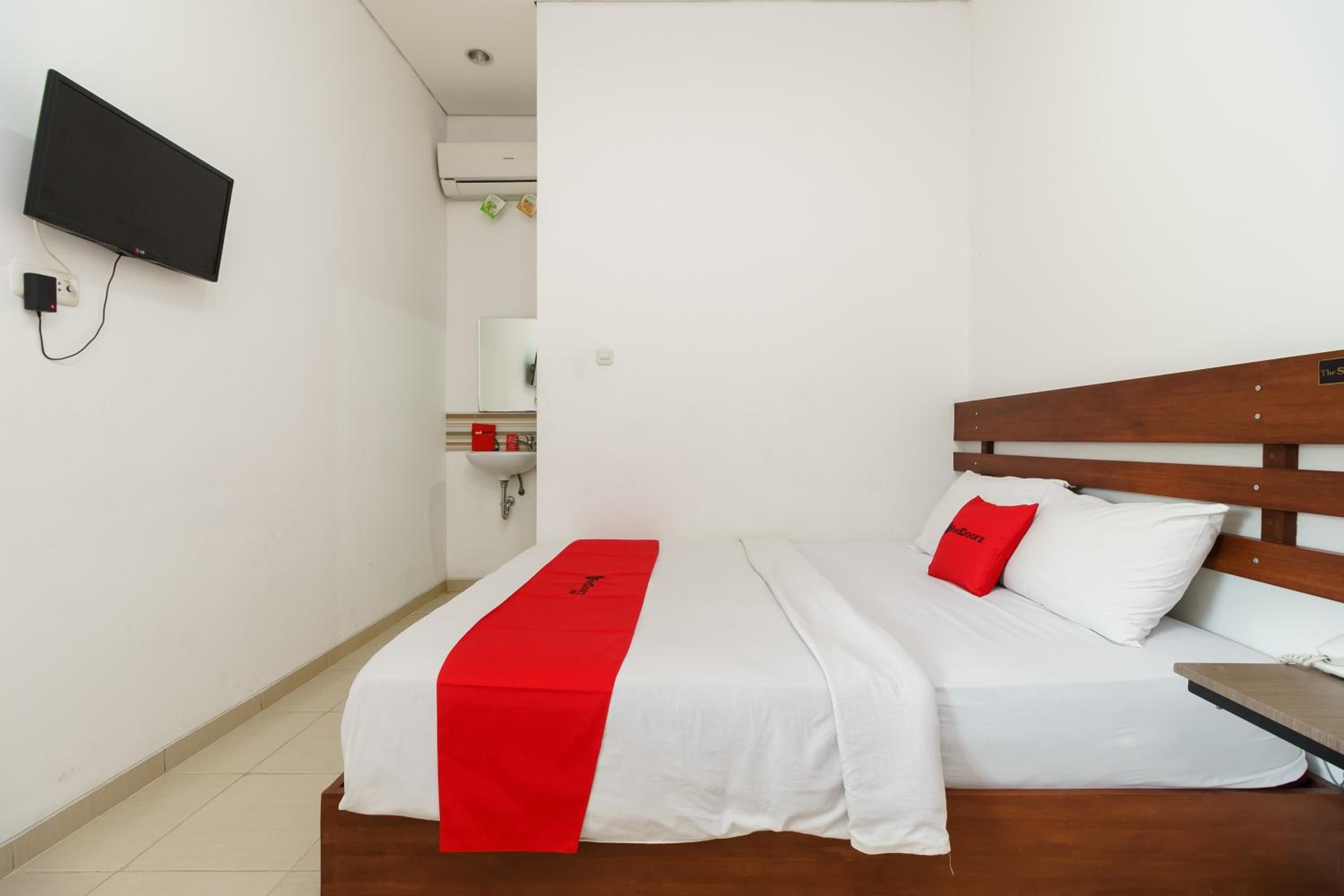 Double Room - Photo 12
