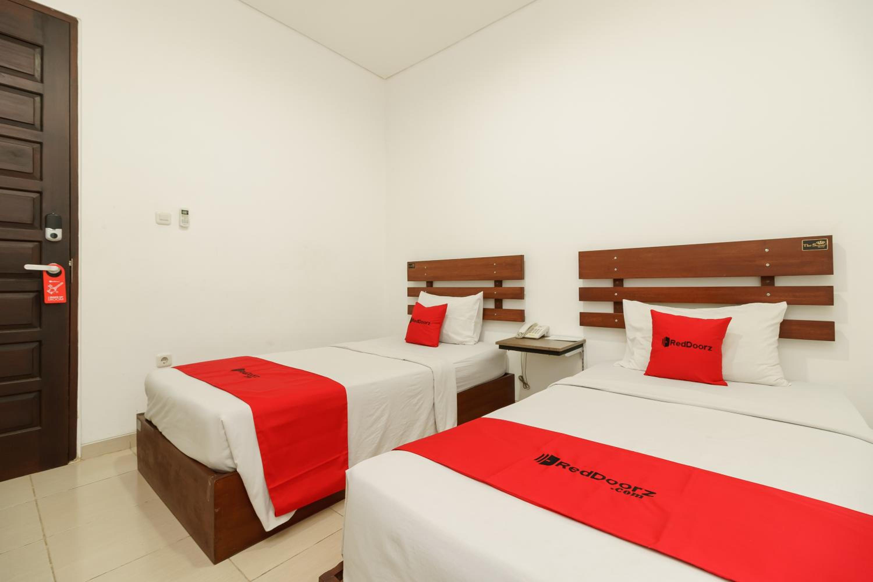 Twin Room - Photo 7