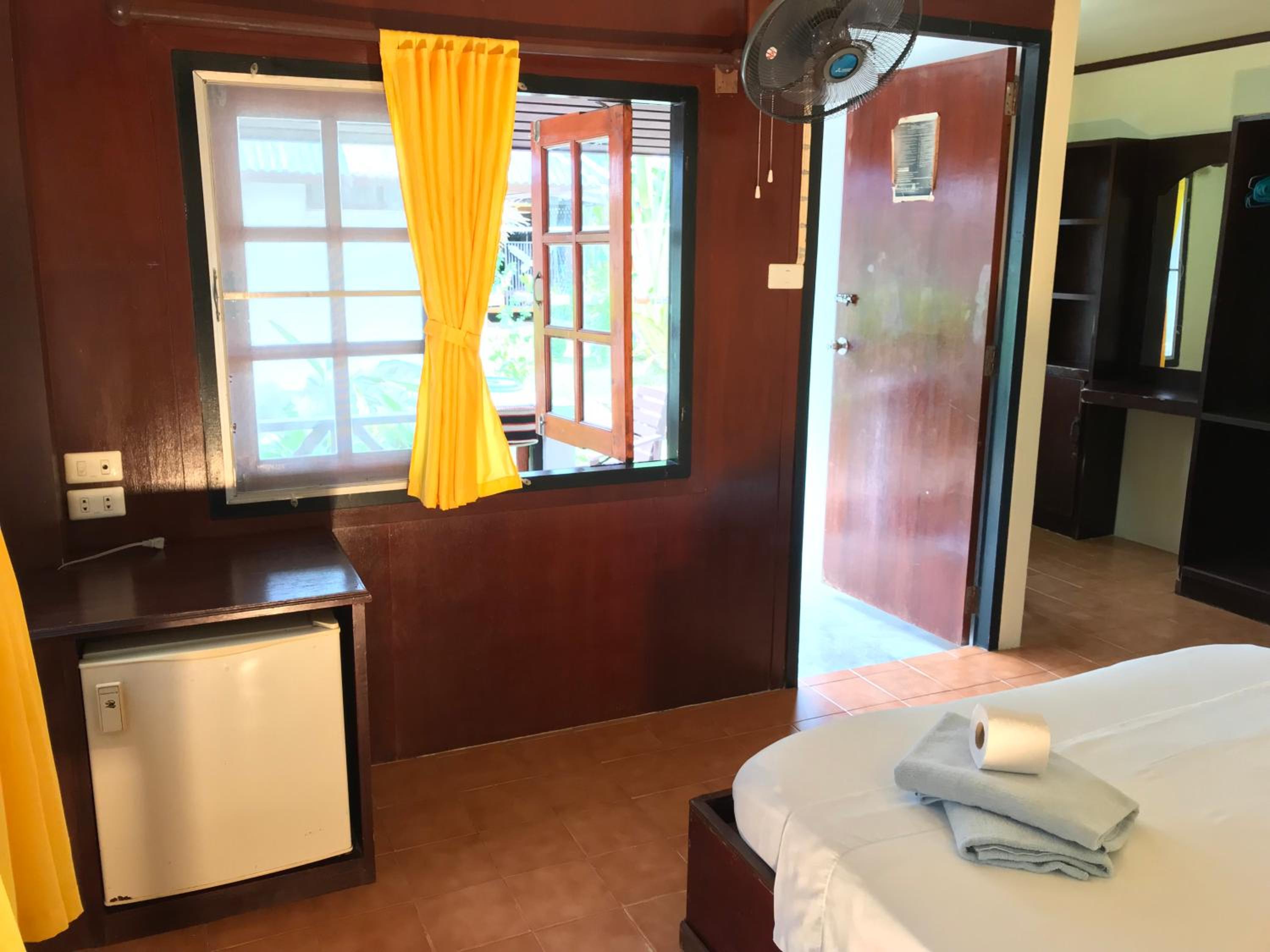 Standard Bungalow with Fan photo 2
