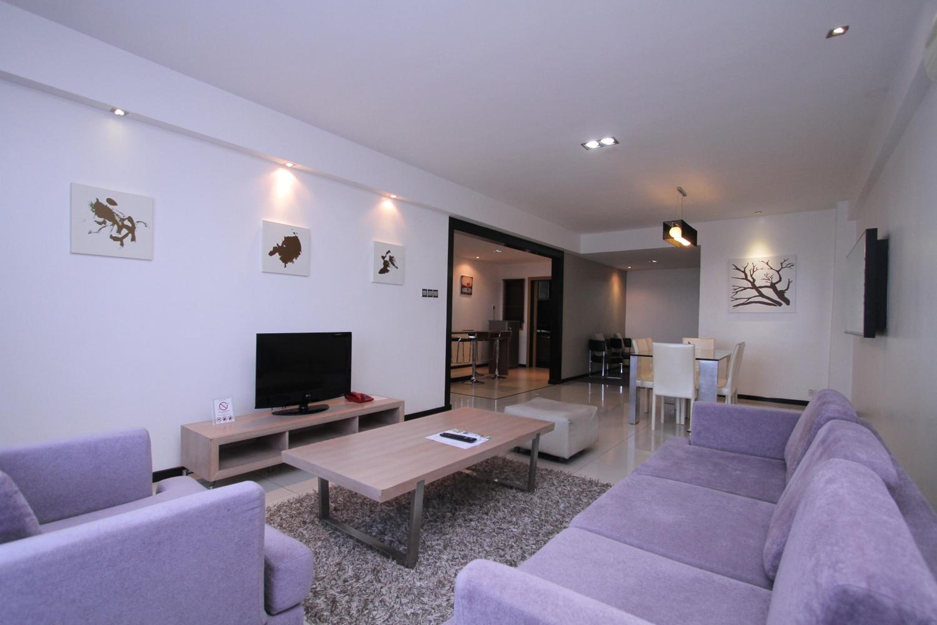 Three-Bedroom Apartment - Photo 30