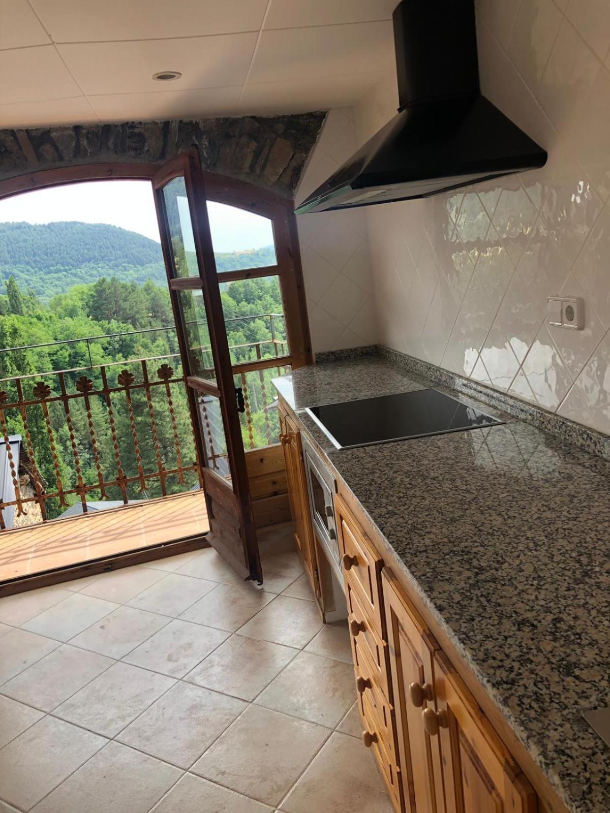 Maisonette photo 3