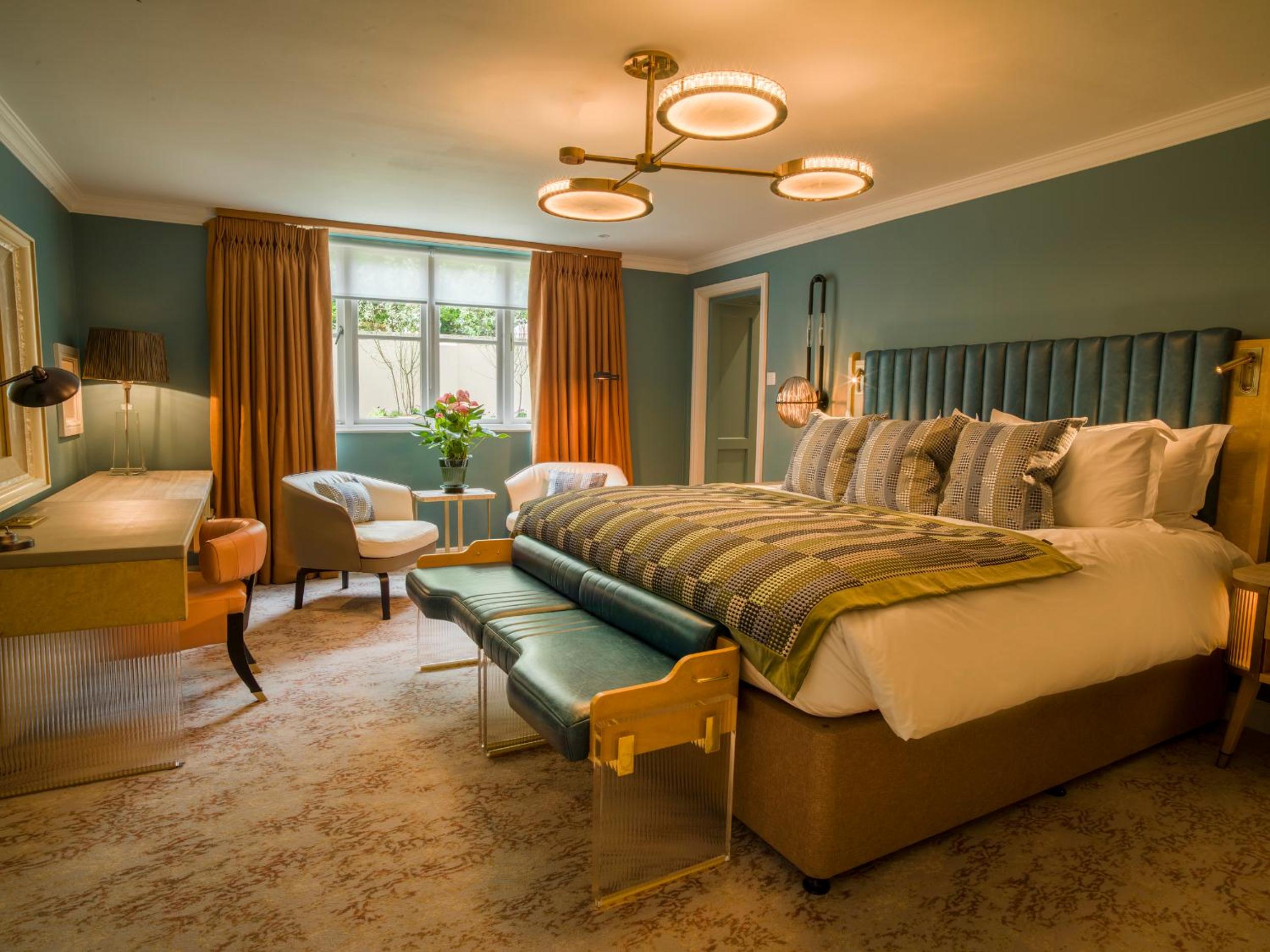 Luxe Suite with Bath Tub (Non Smoking) photo 2