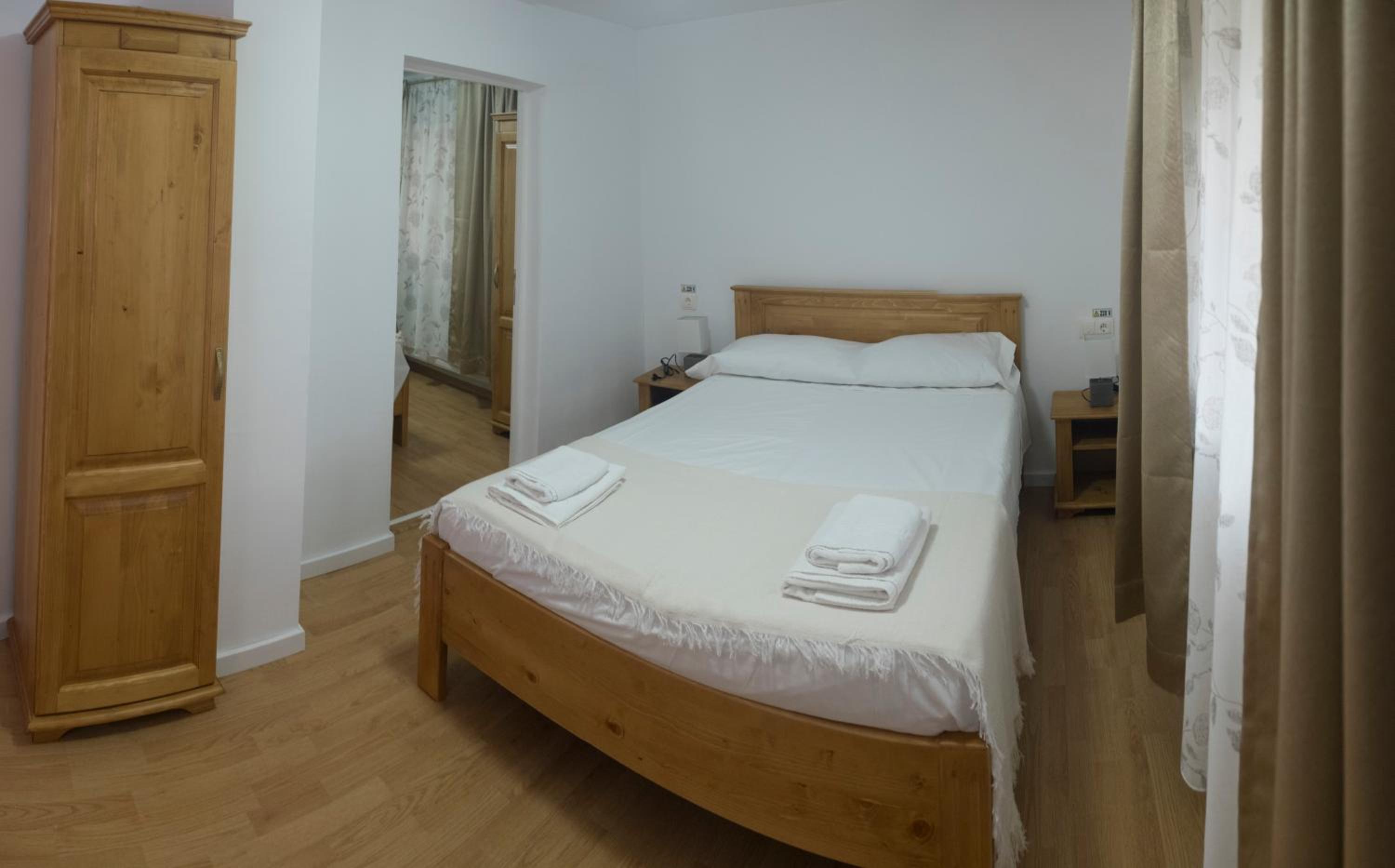 Two-Bedroom Apartment - Photo 5