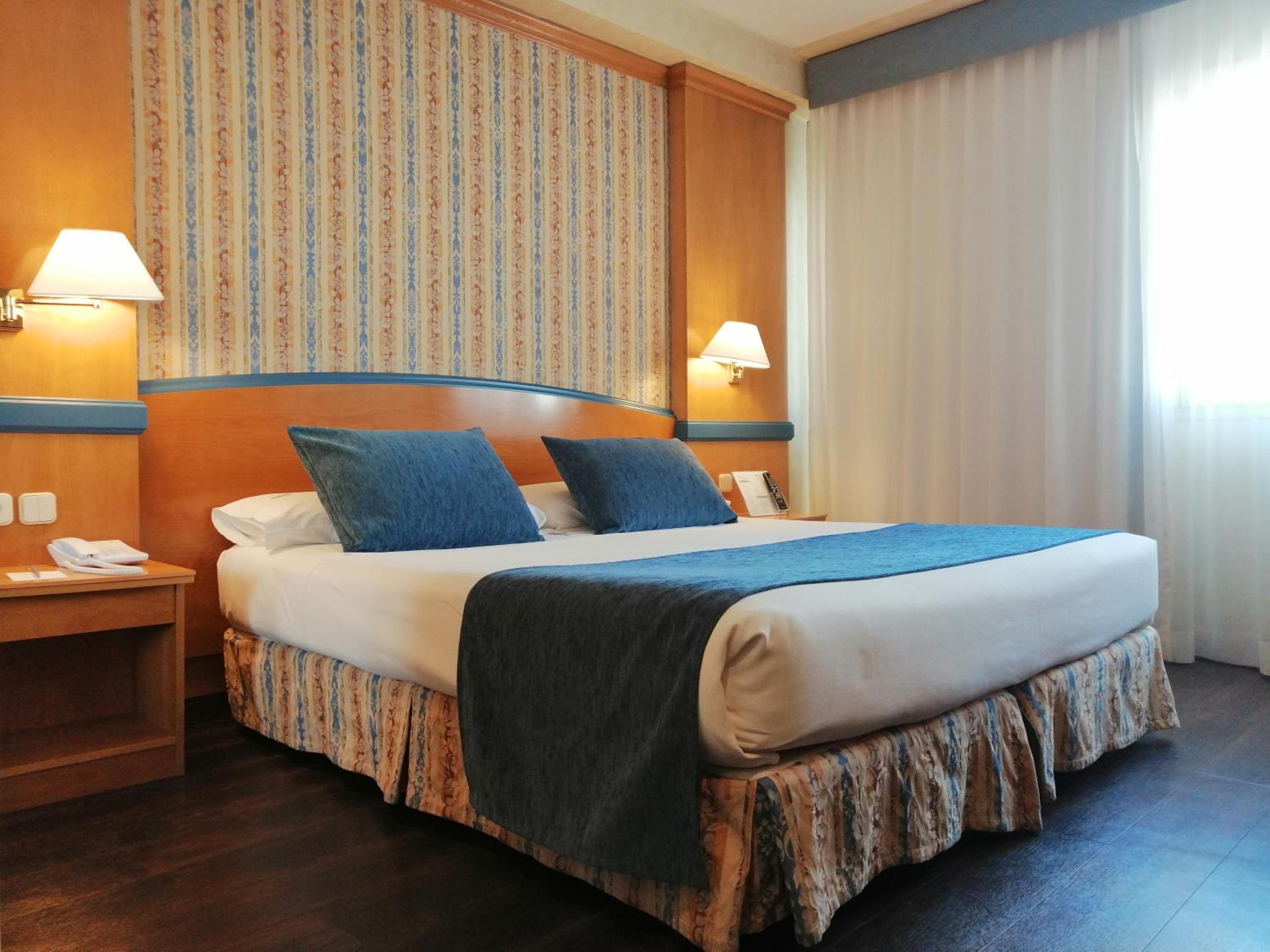 Double or Twin Room - Photo 1