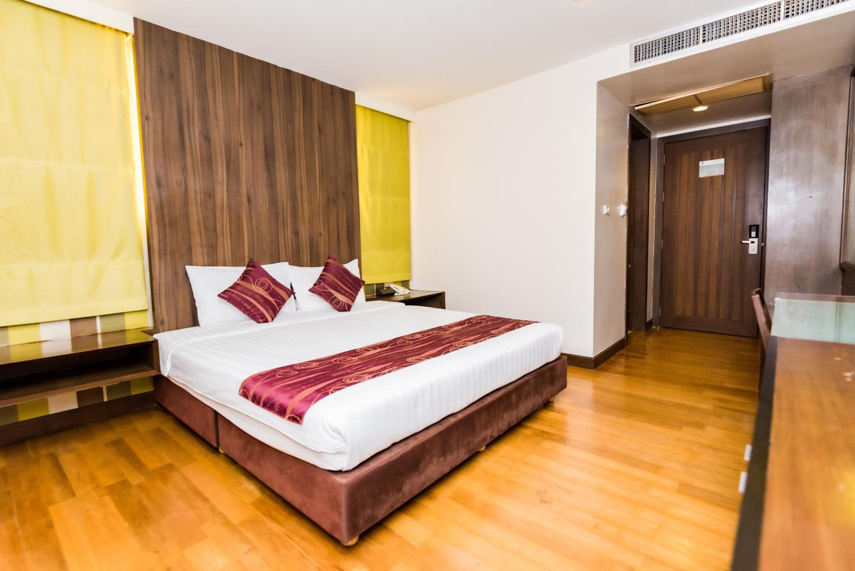 Deluxe Double Or Twin Room photo 3