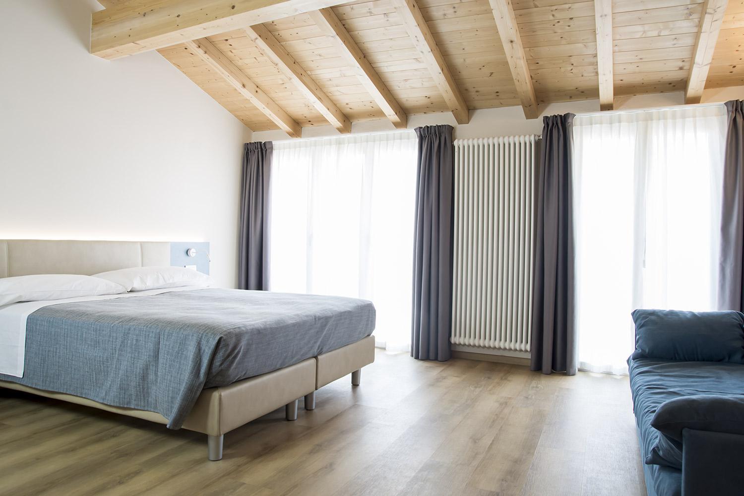 Superior Double or Twin Room with City View photo 1