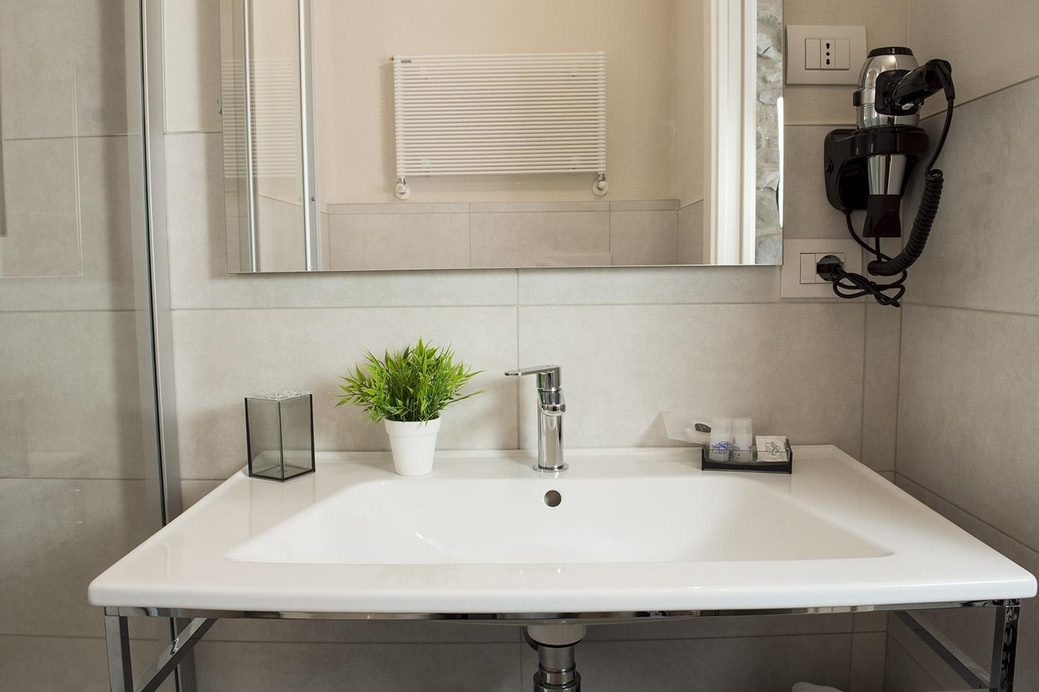 Deluxe Double or Twin Room with Balcony photo 3