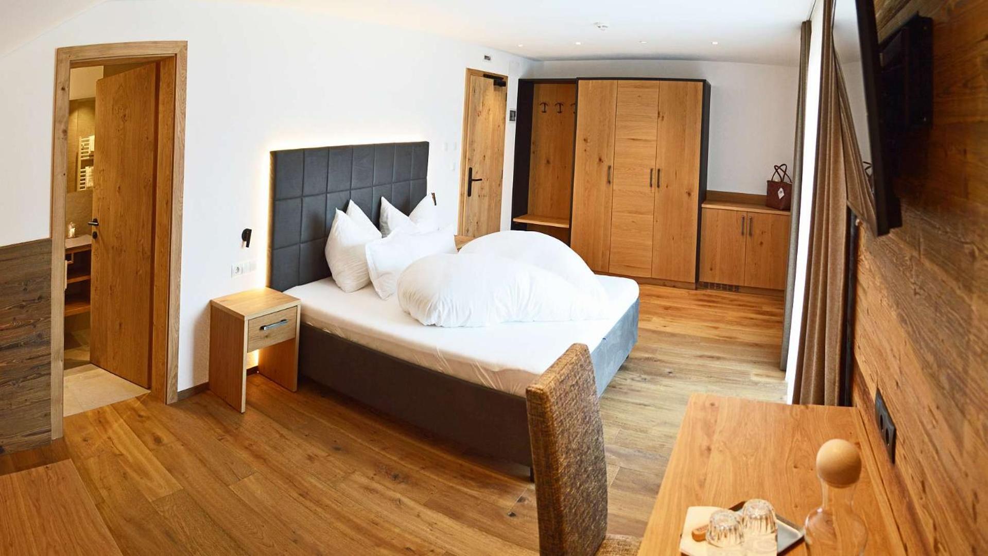 Deluxe Double Room photo 3