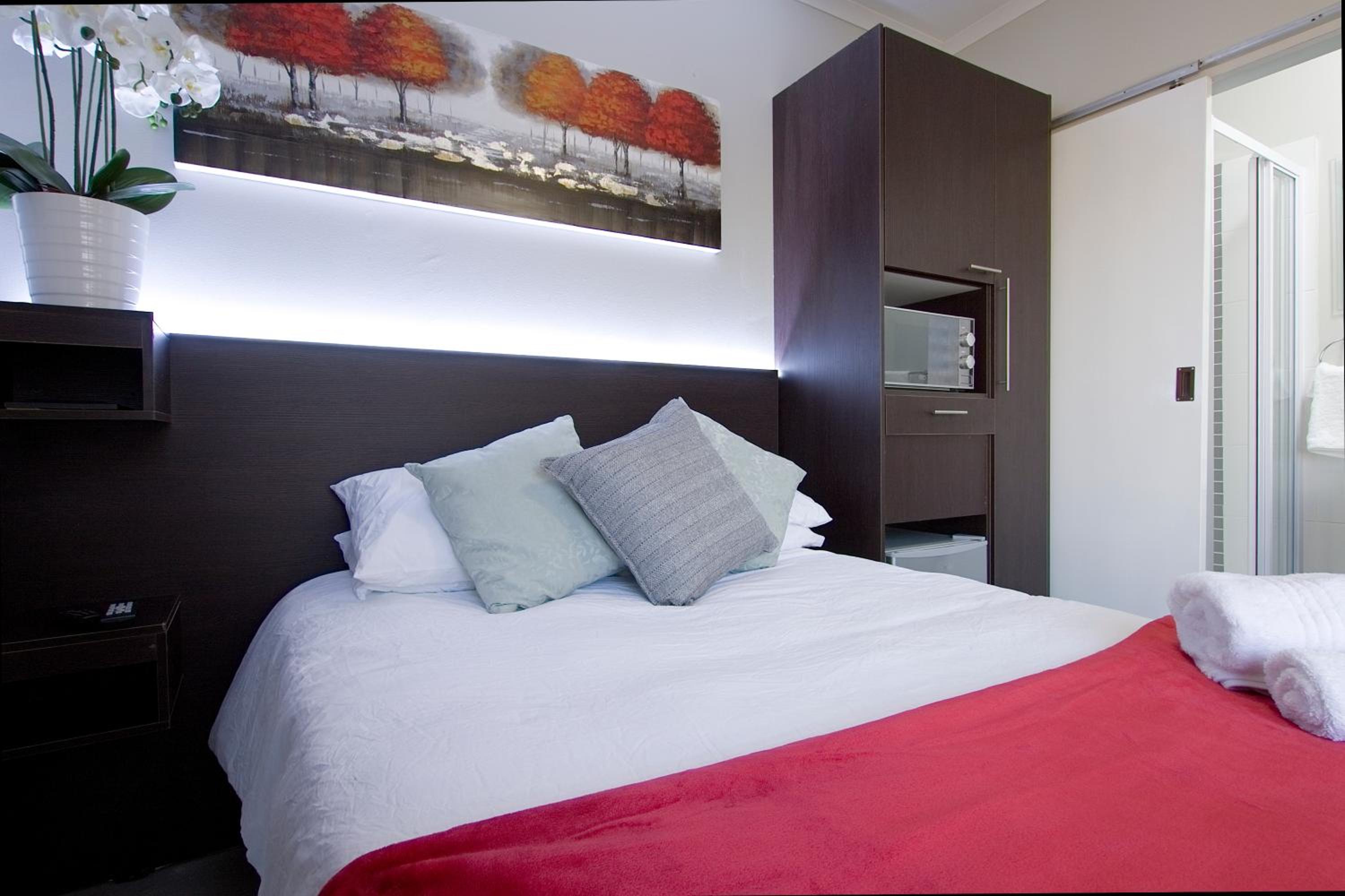 Budget Double Room photo 1