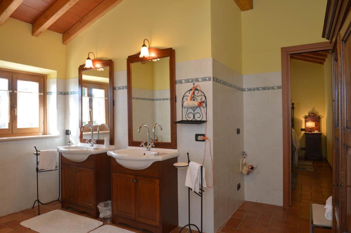 Suite - Photo 3