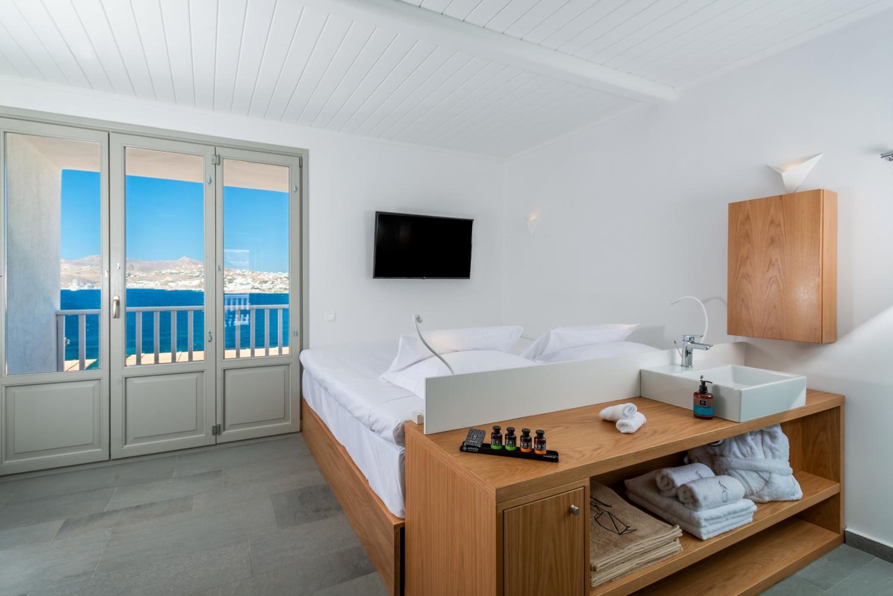  Two-Bedroom Maisonette with a Semi-Private Pool