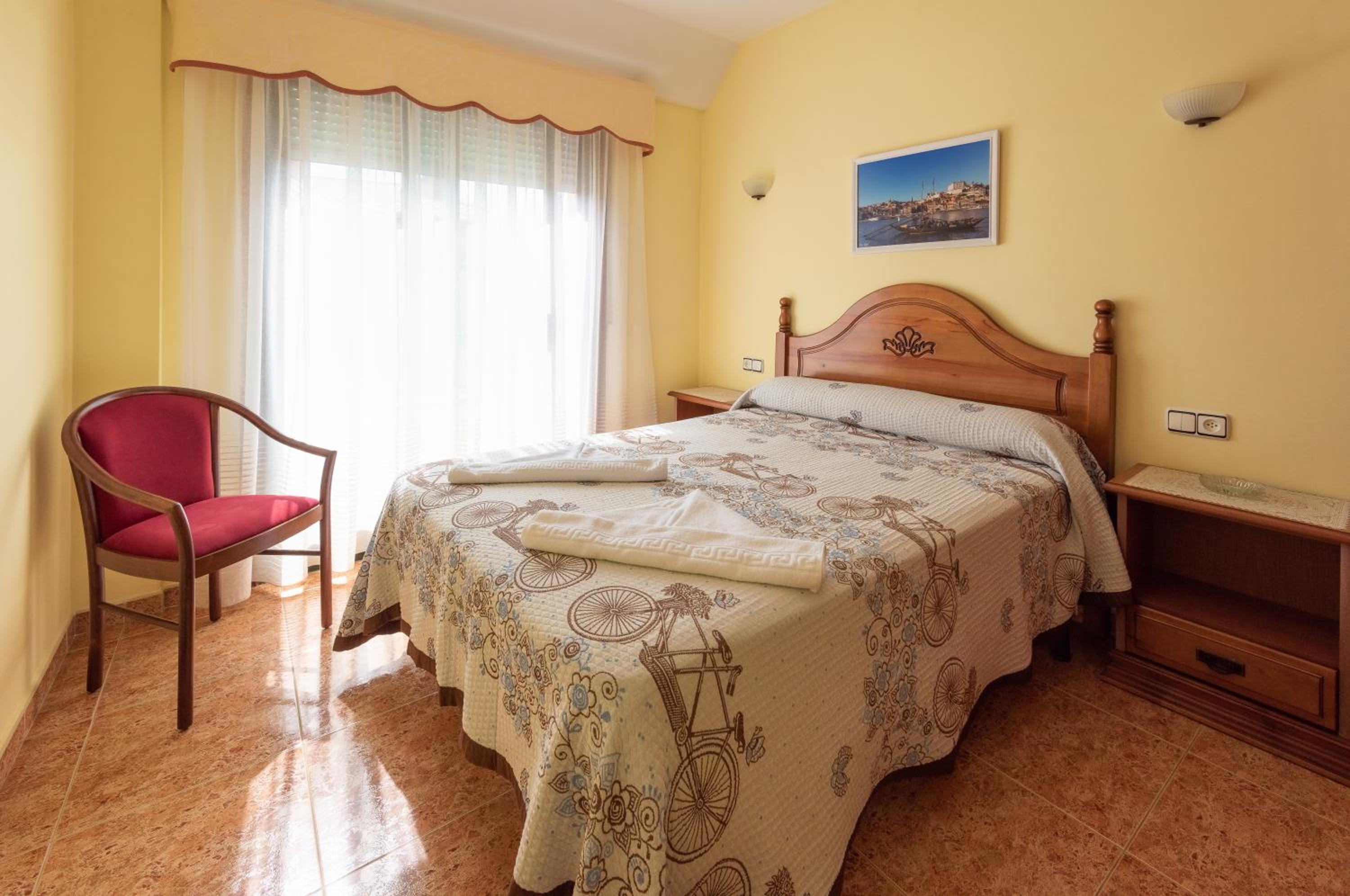 Double or Twin Room - Photo 1