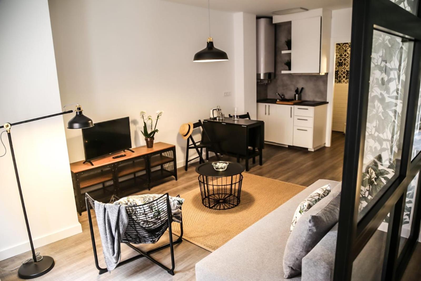 Standard Apartment photo 2