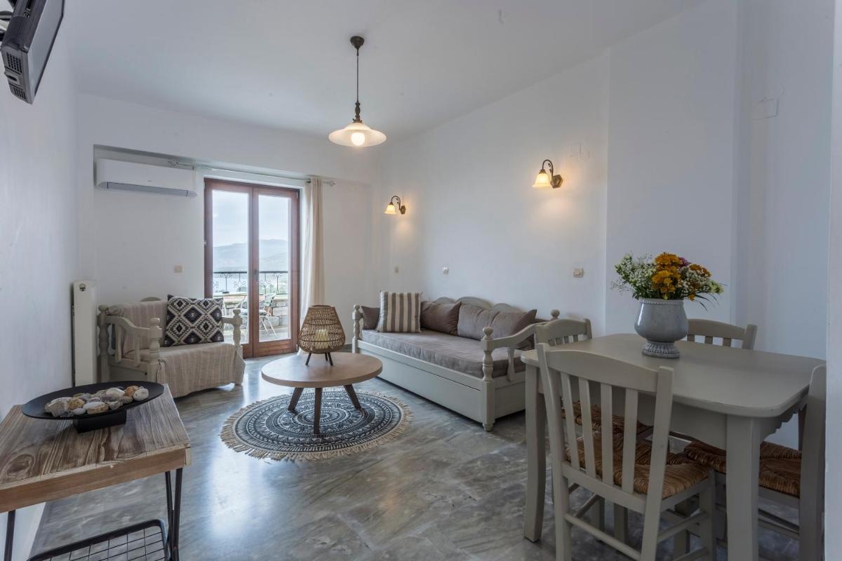 One-Bedroom Apartment with Sea View