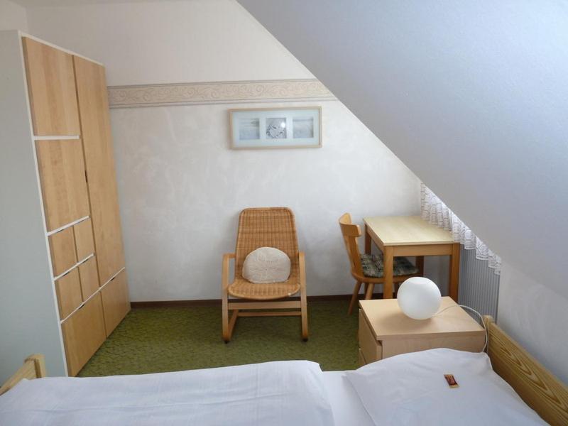 Double Room - Photo 8
