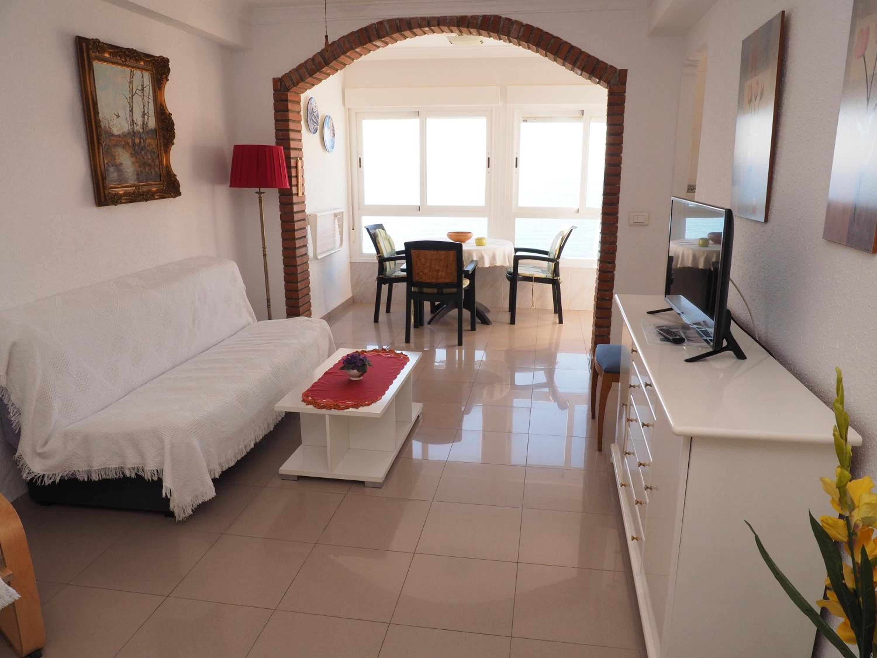 One-Bedroom Apartment (3 Adults + 1 Child) photo 3