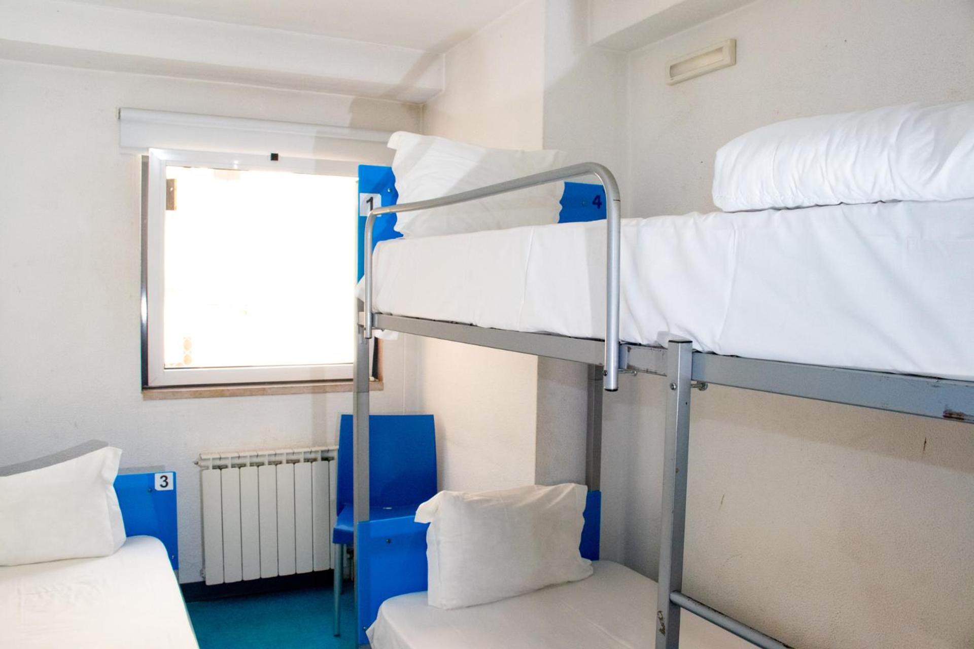 Bunk Bed in Male Dormitory Room  photo 3
