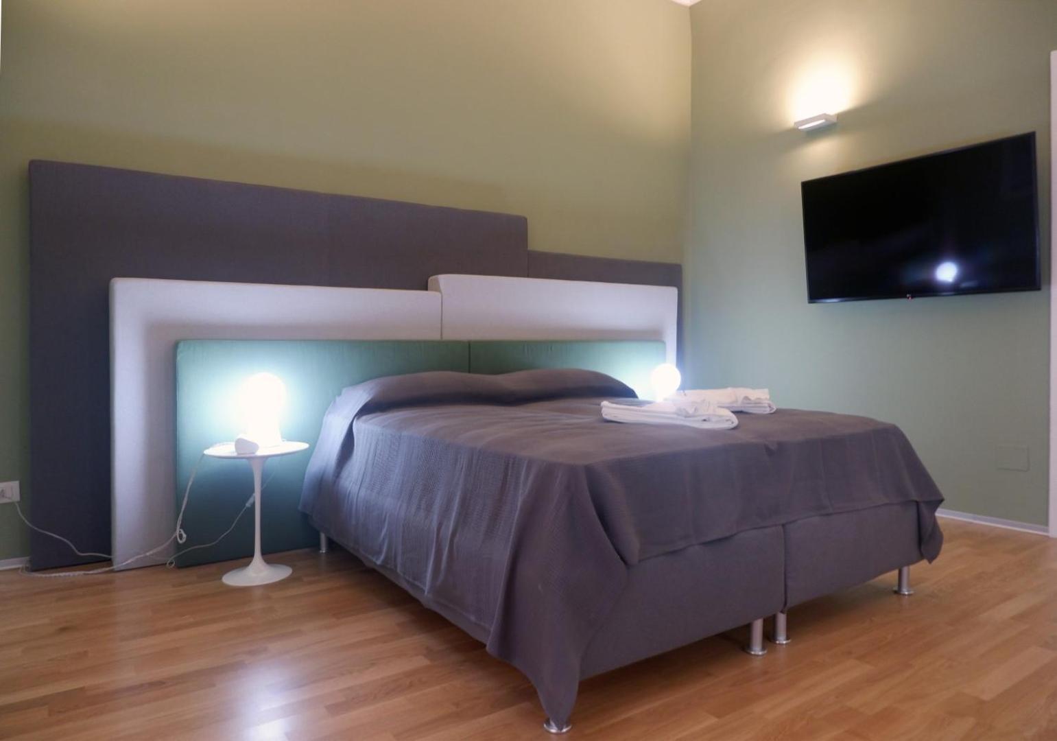 Large Double or Twin Room - Photo 4