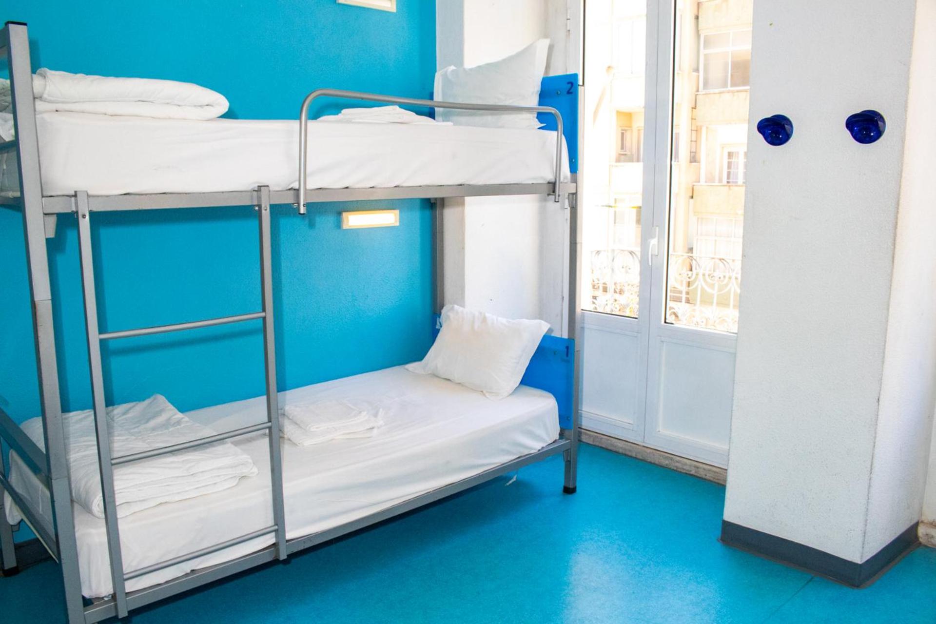 Bed in 4-Bed Female Dormitory Room photo 1