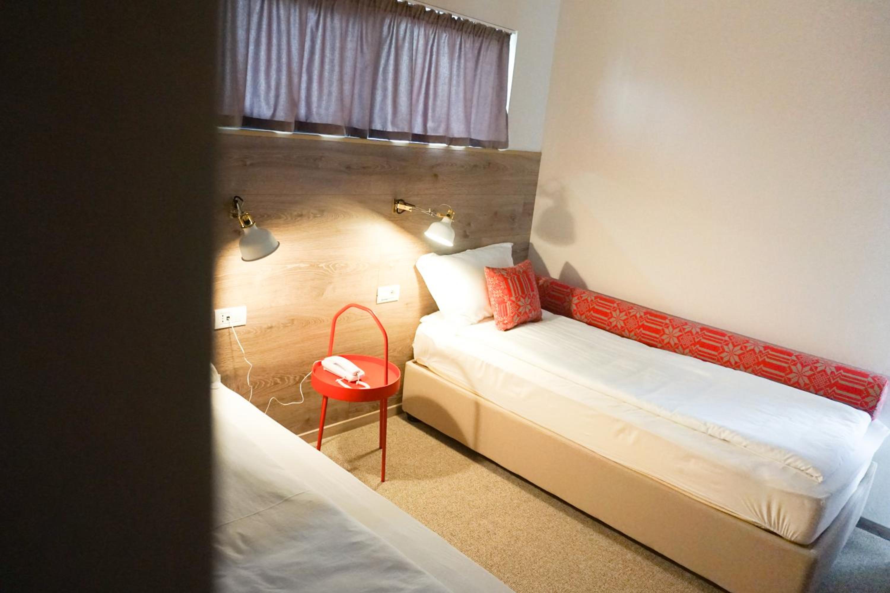 Standard Twin Room - Photo 15