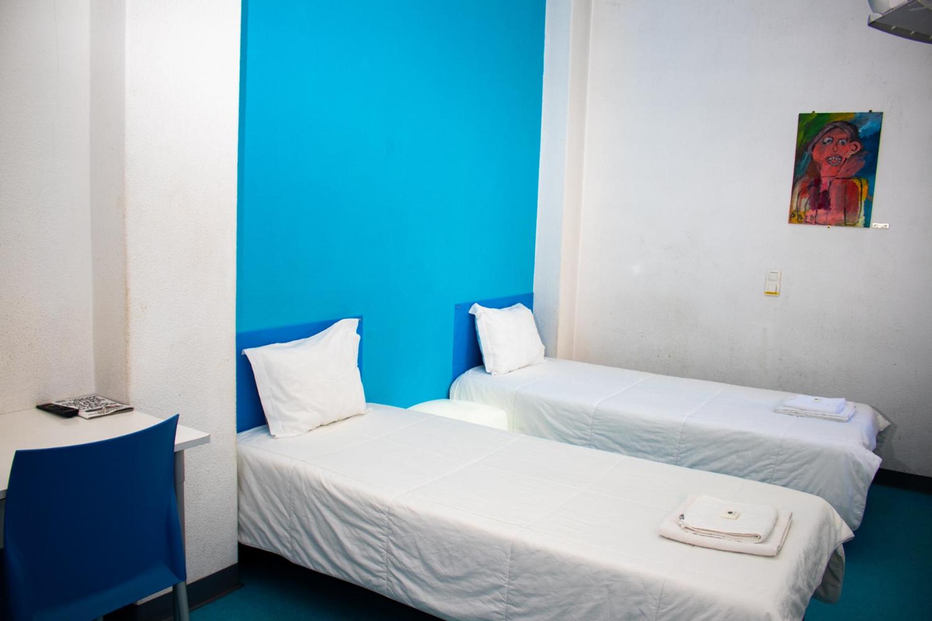 Twin Room - Disability Access photo 1