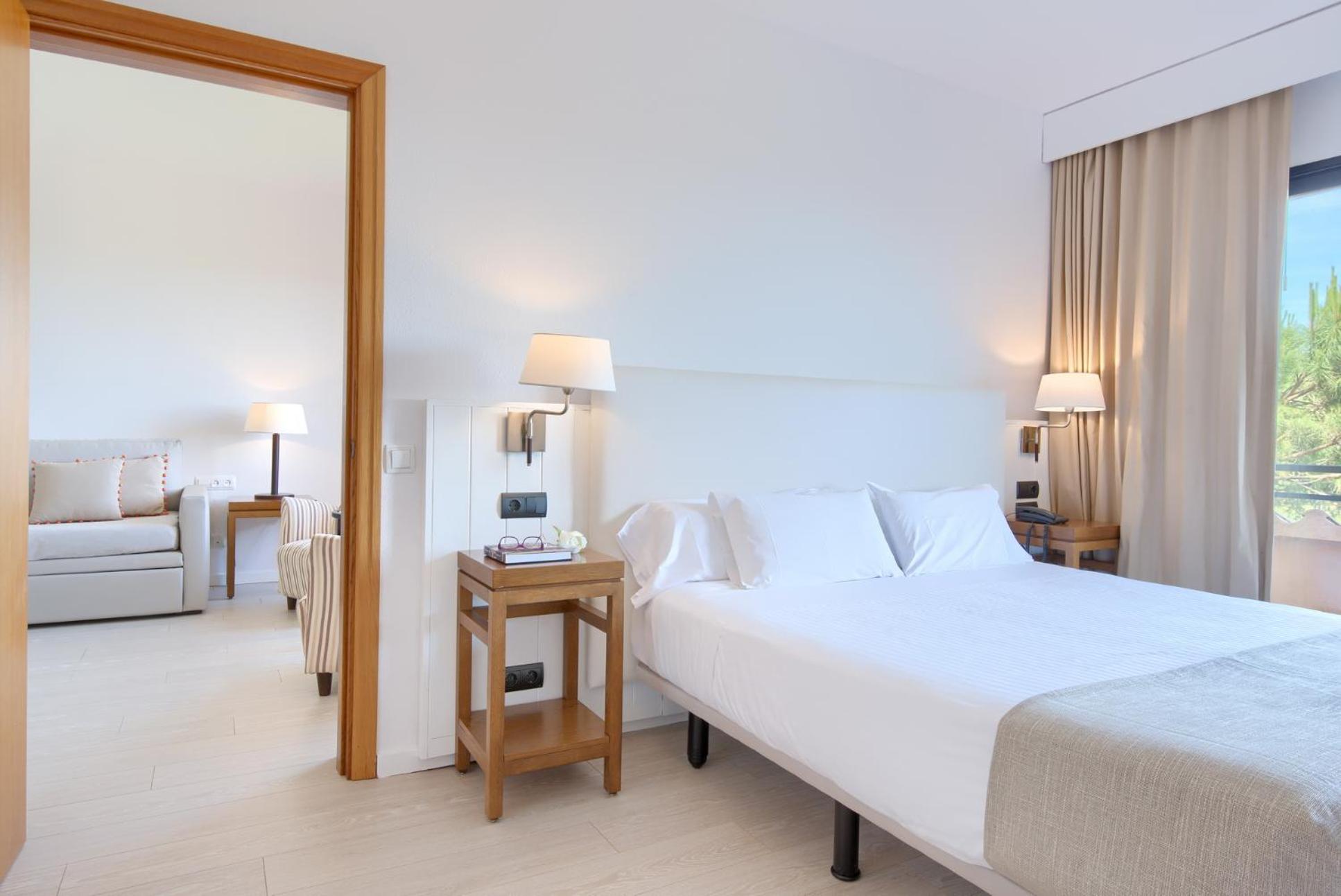 Family Suite With Terrace (4 Adults + 1 Child)