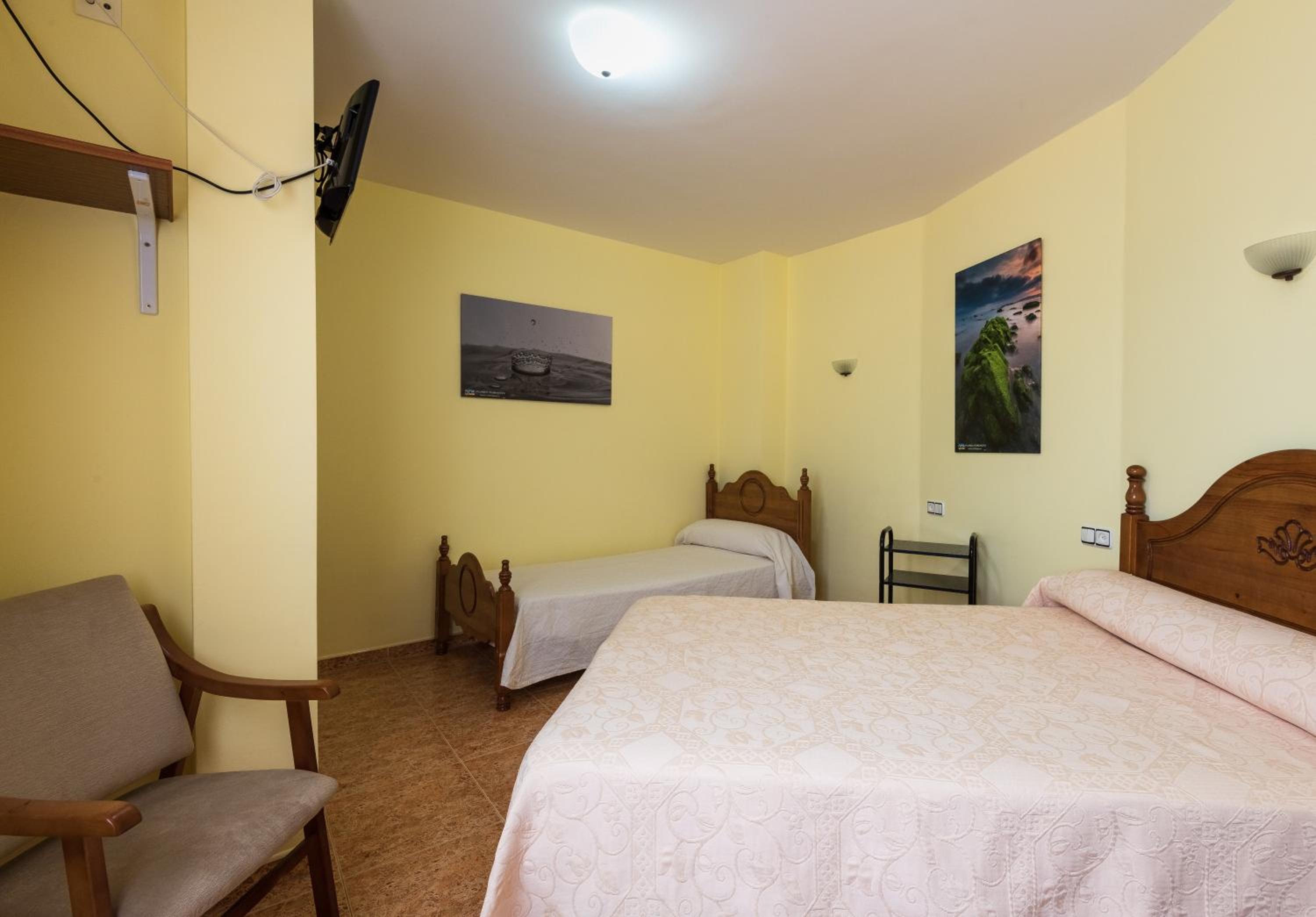 Habitación triple (2 adultos + 1 niño)