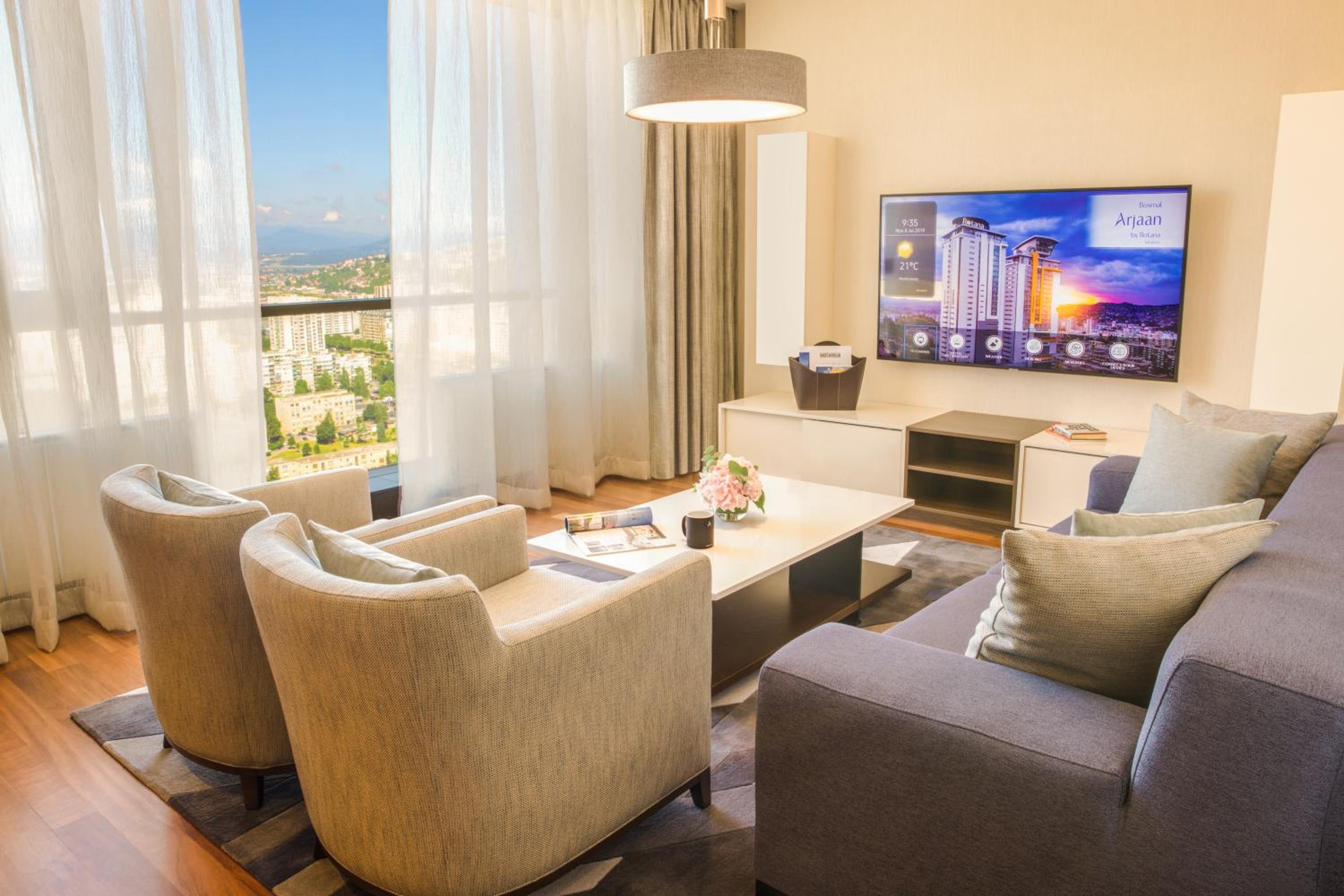 City view Two Bedroom Suite with Balcony - Photo 1