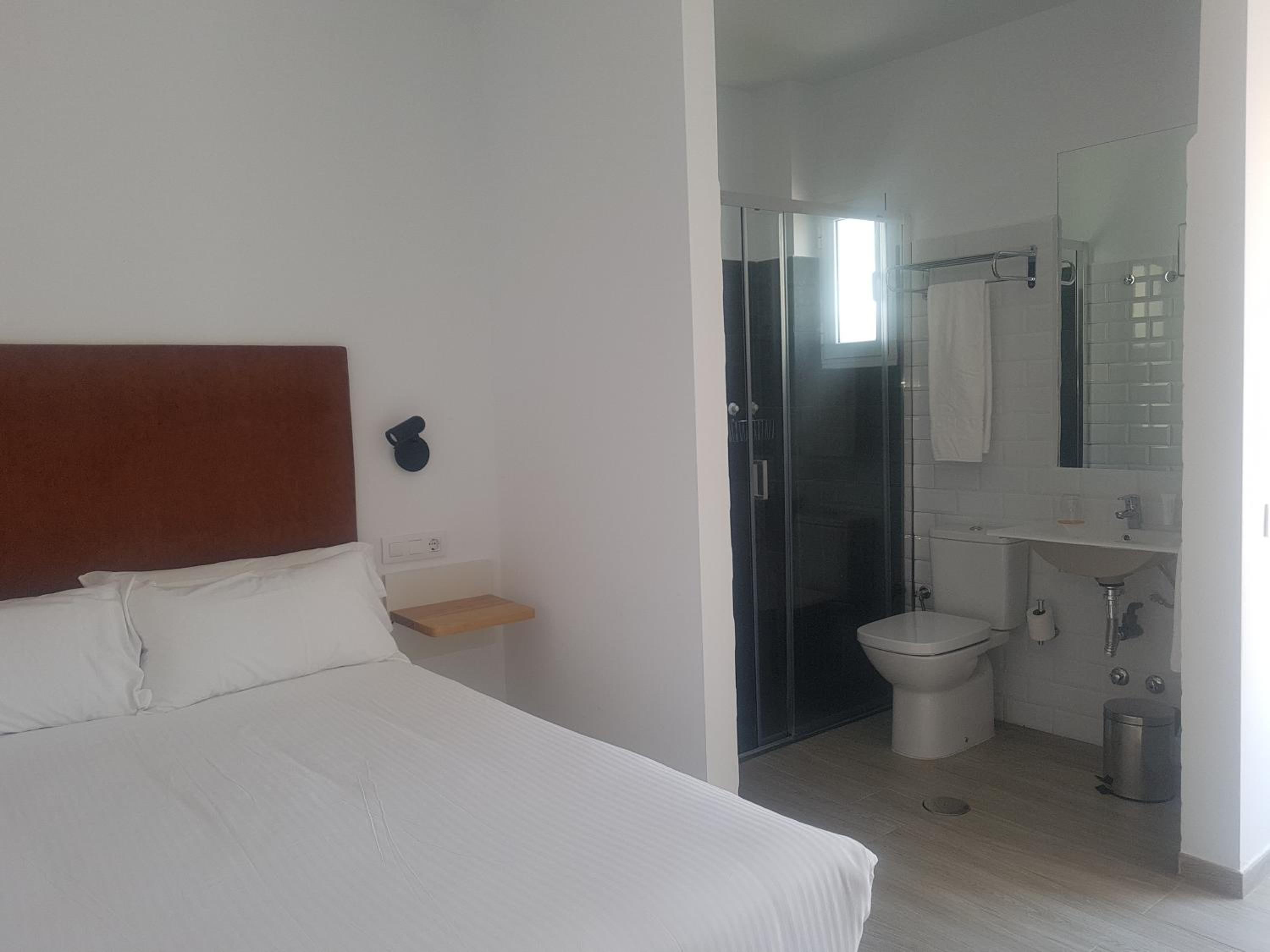 Single Room photo 2