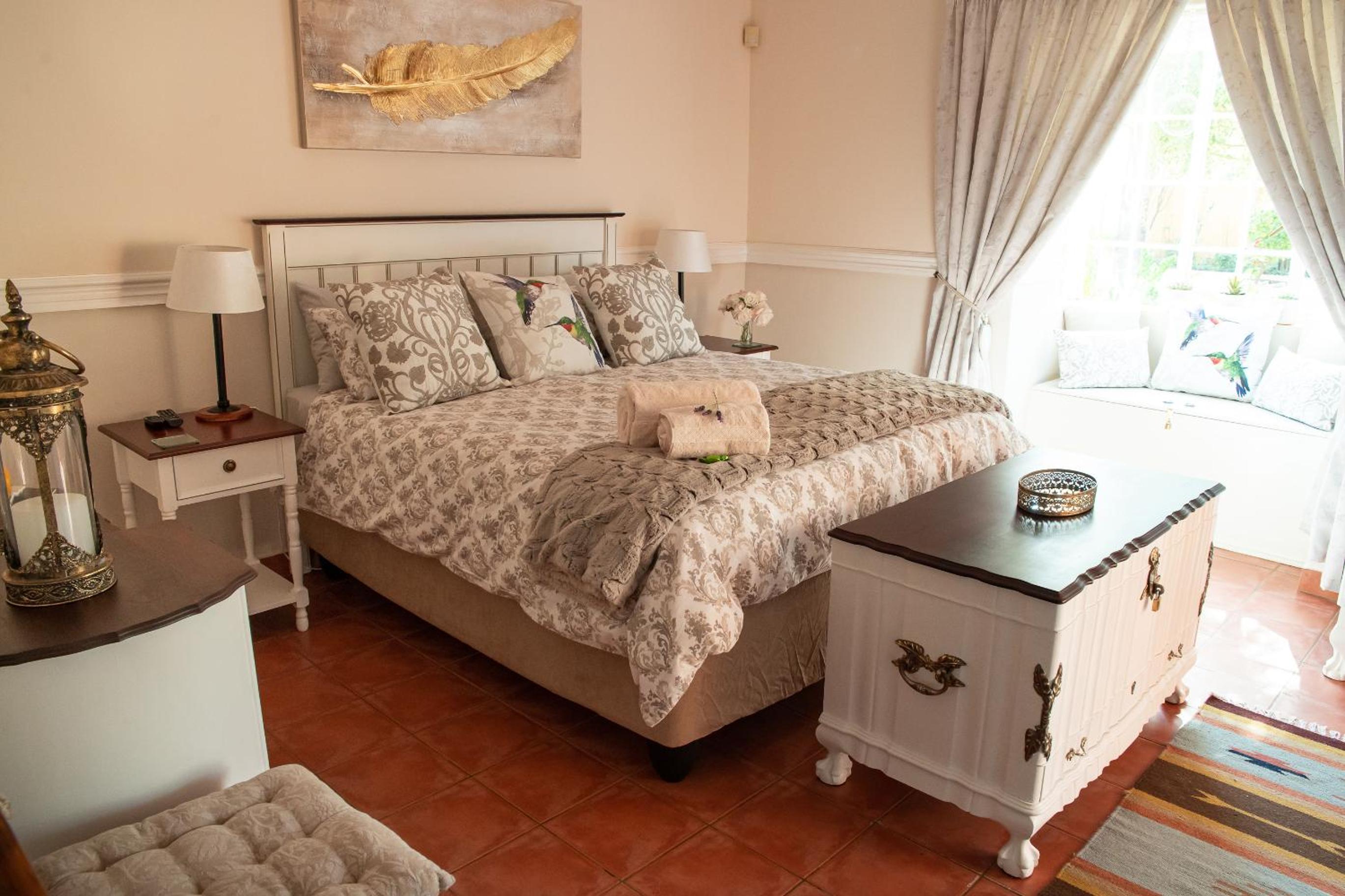 Queen Room - Photo 9