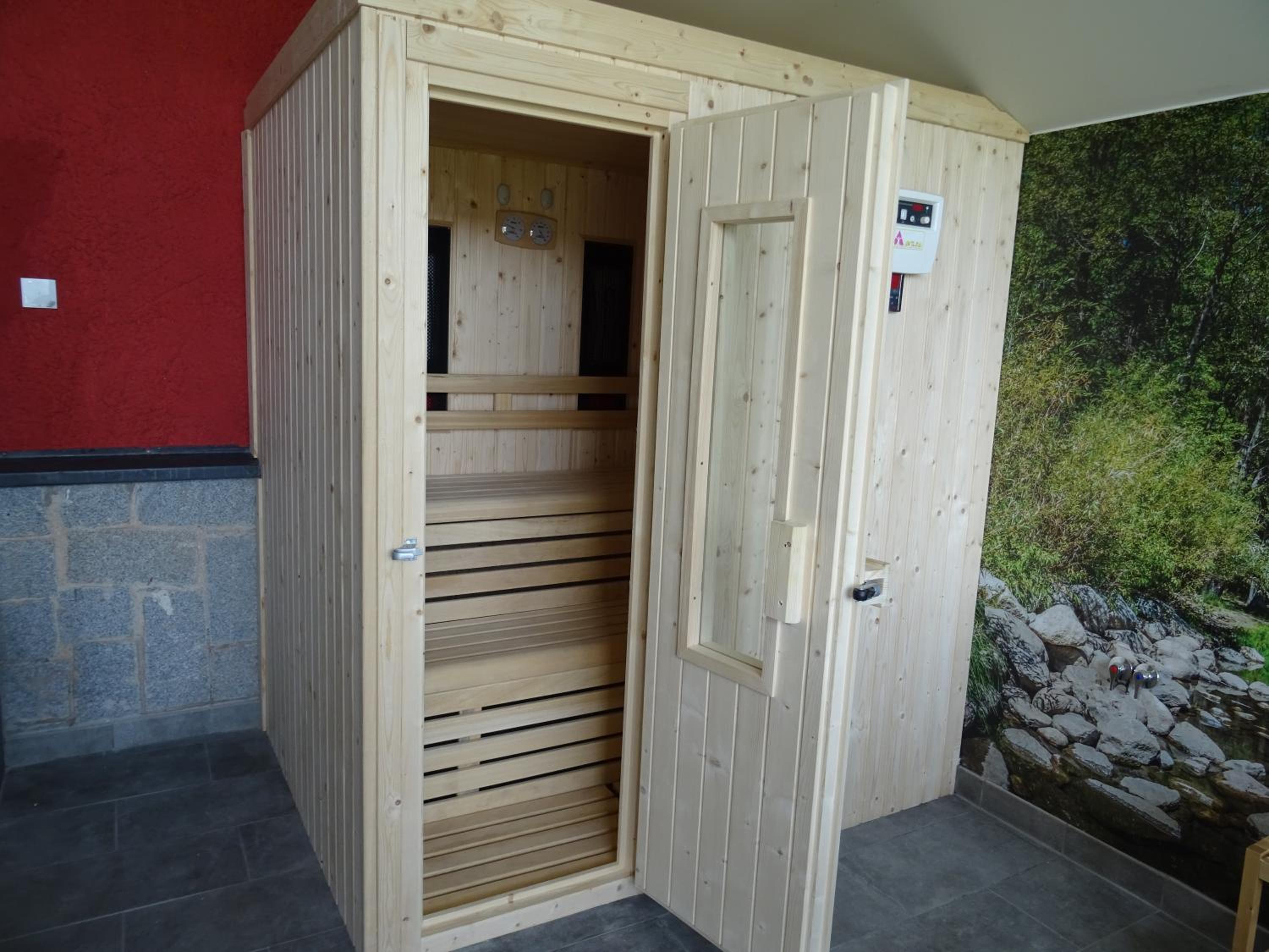 Suite with Mountain View - Photo 18