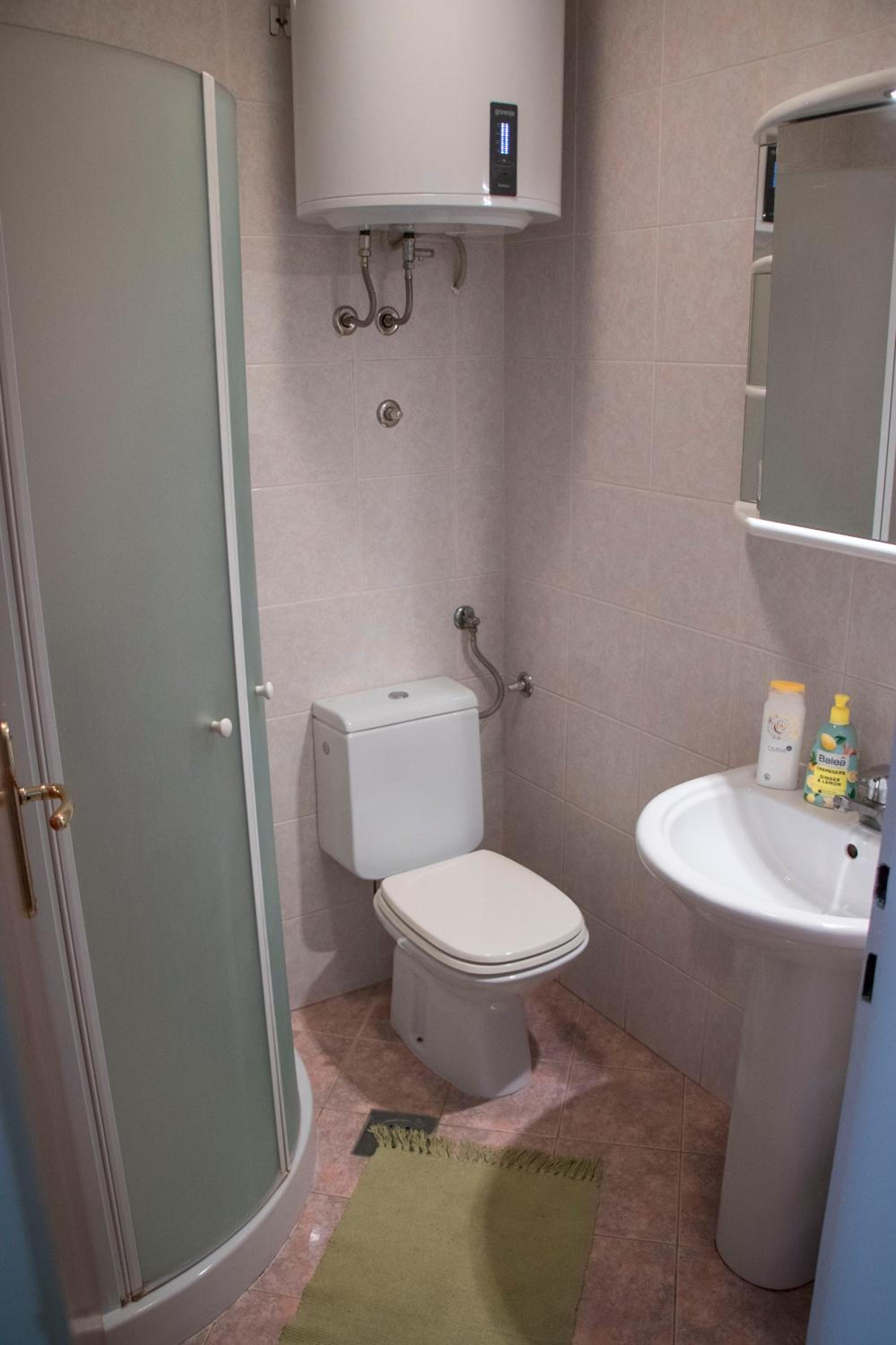 Single Room with Parking photo 2