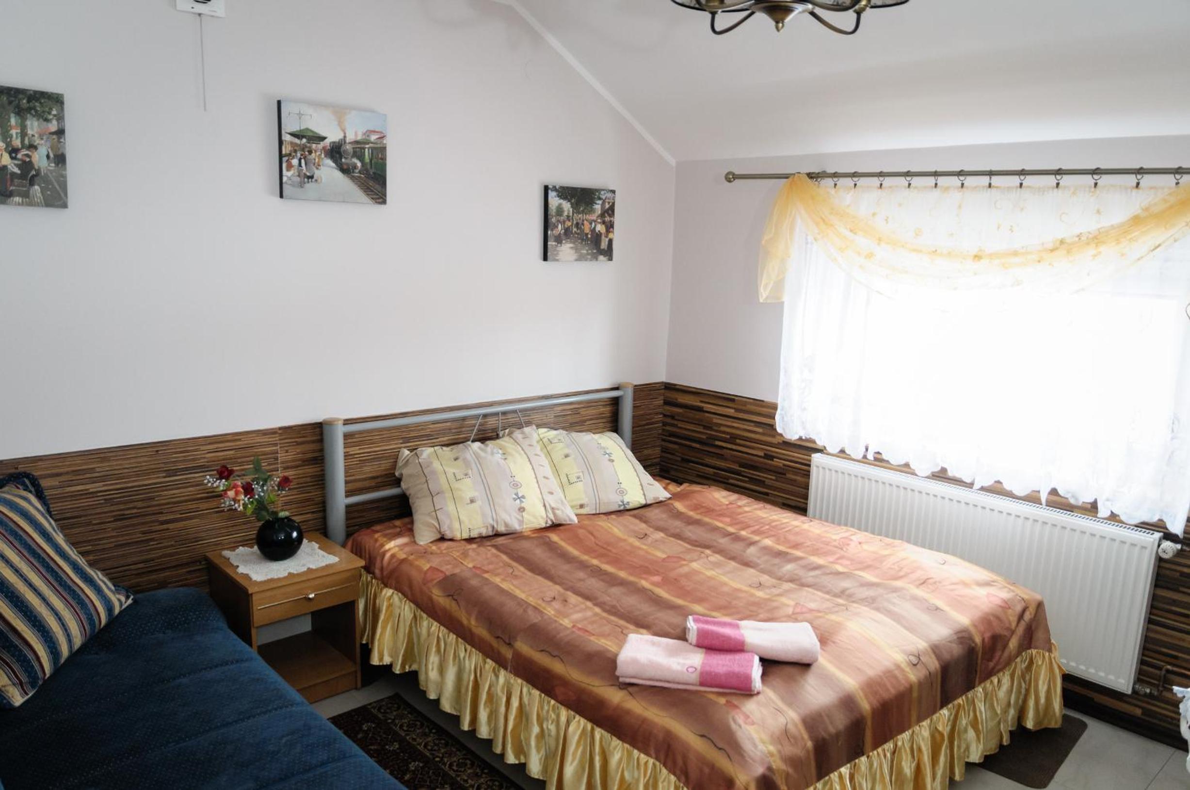 Standard Double or Twin Room - Photo 3