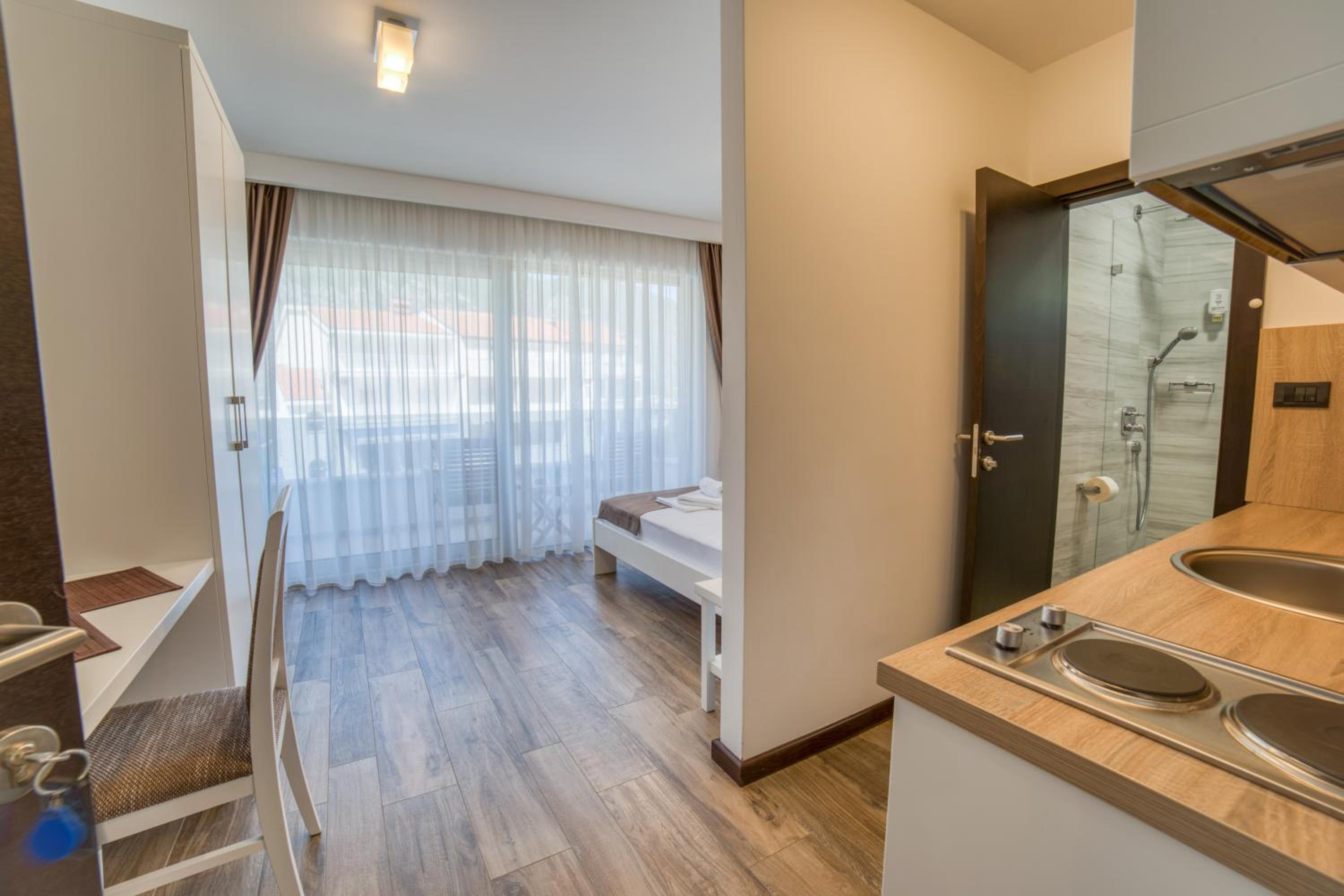 Studio Apartment with Sea View - Photo 9
