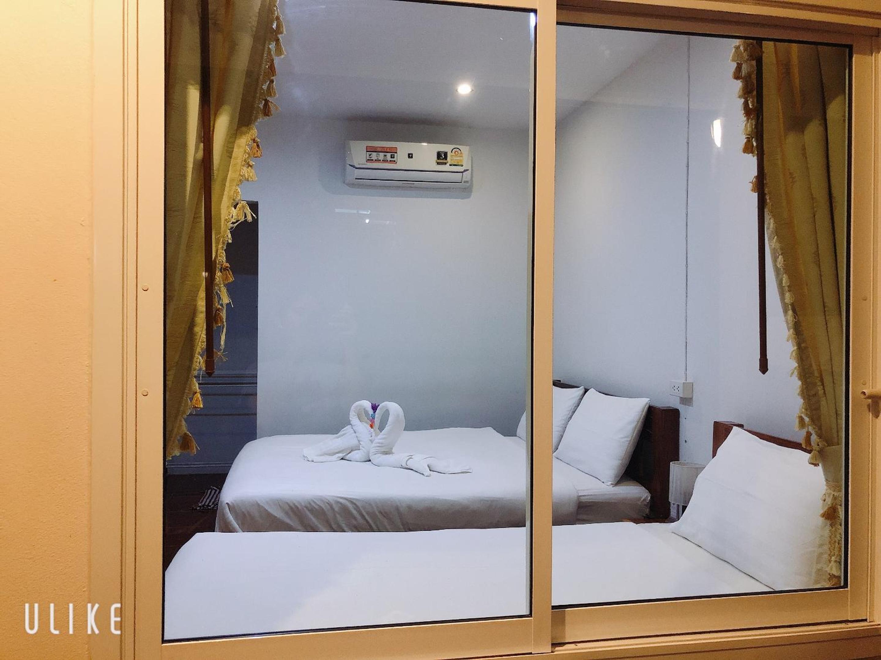 Triple Room - Photo 11