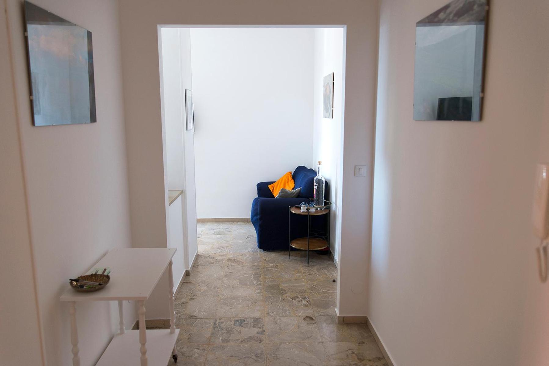 One-Bedroom Apartment - Photo 4