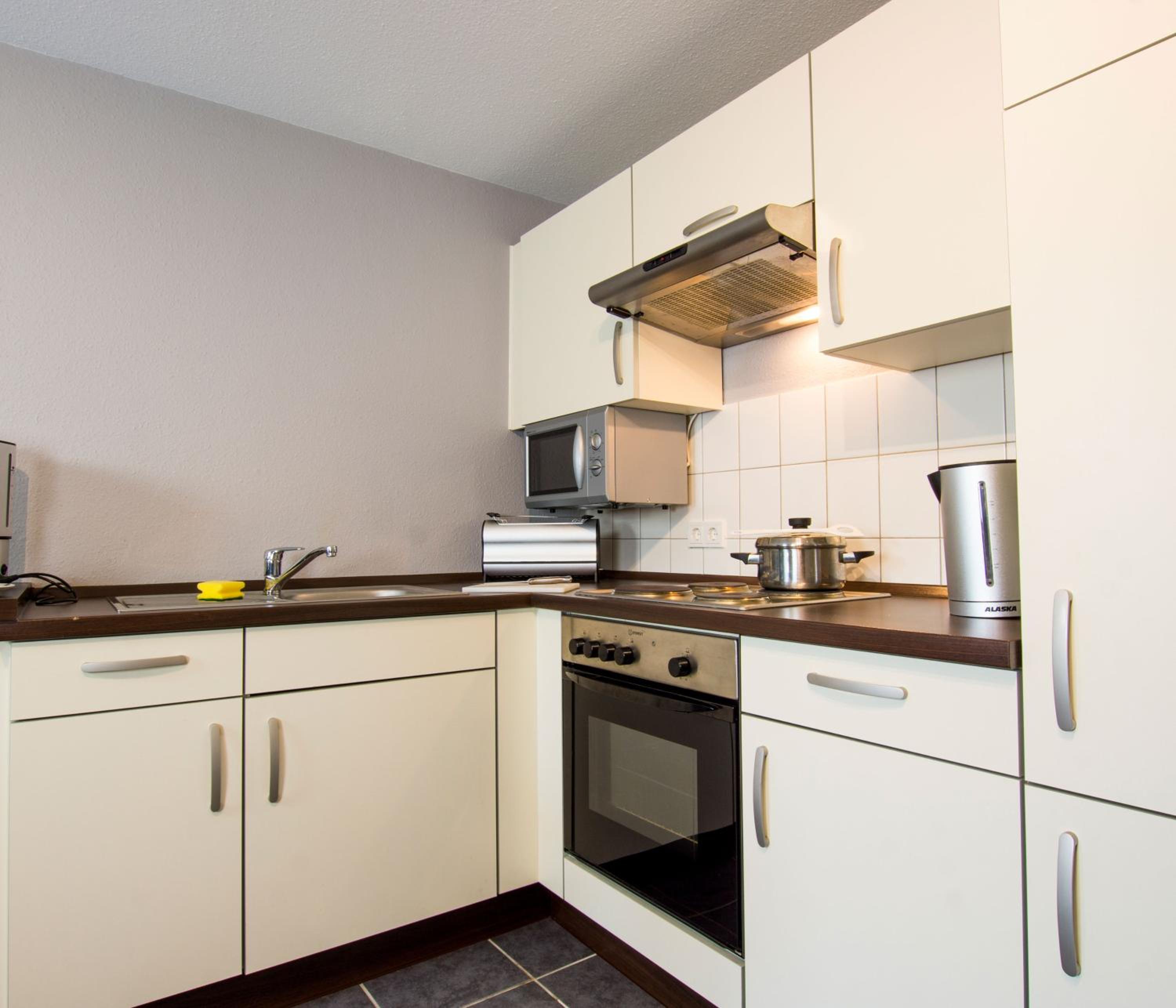 One-Bedroom Apartment photo 2