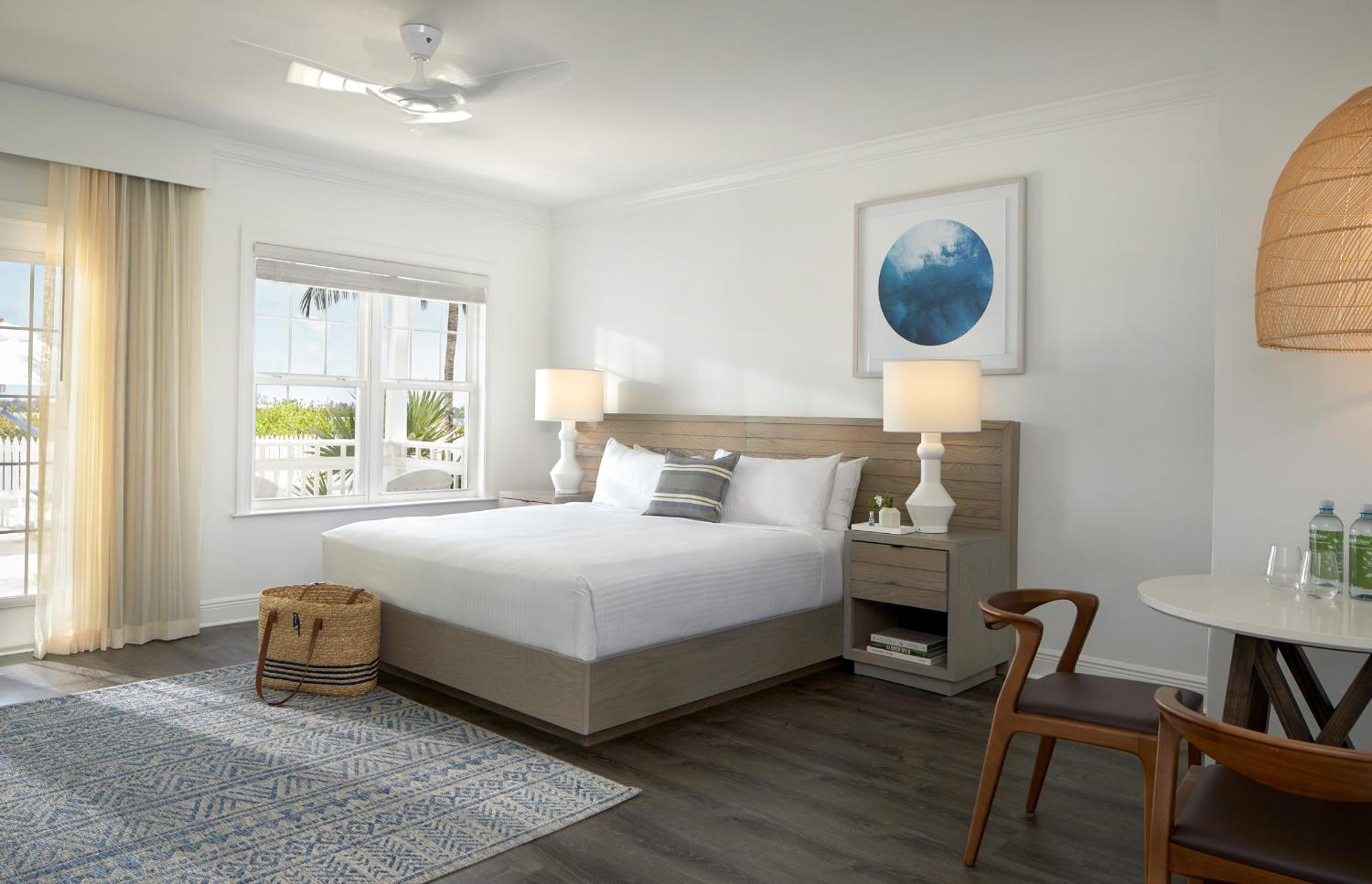 Waterfront King Room - Photo 3